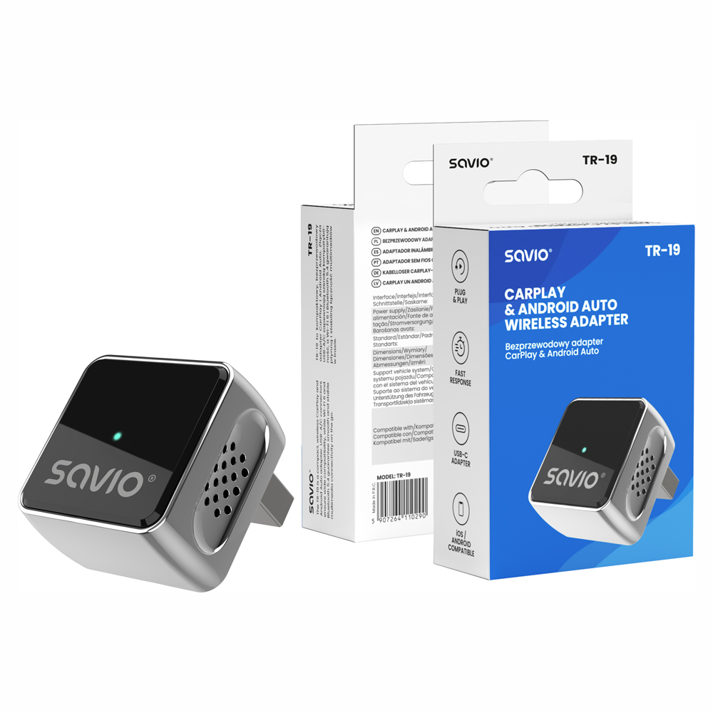 Bezprzewodowy adapter CarPlay i Android Auto Savio TR-19 z pudełkiem na białym tle.