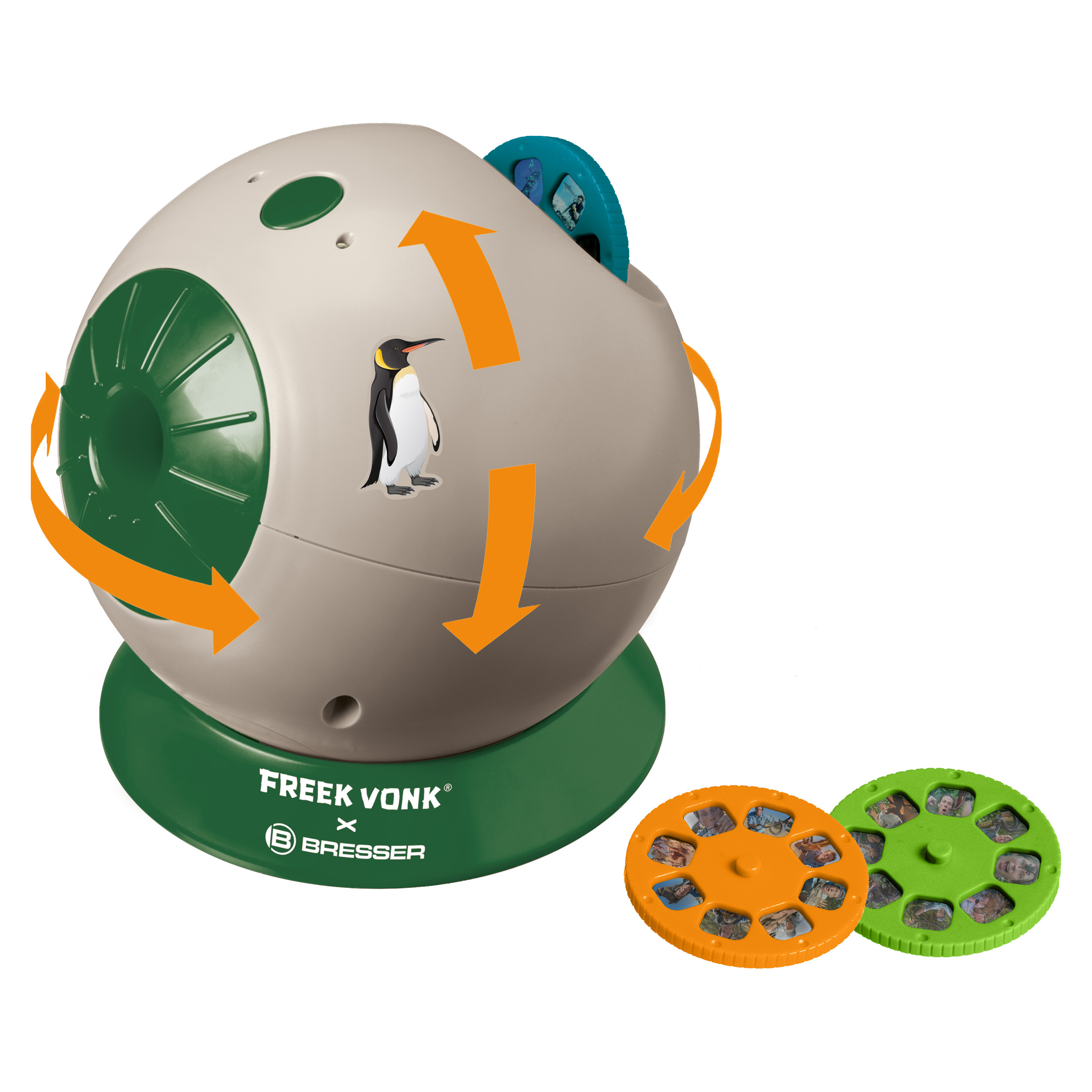 Un proyector redondo verde y gris con una pegatina de pingüino y dos discos de diapositivas.