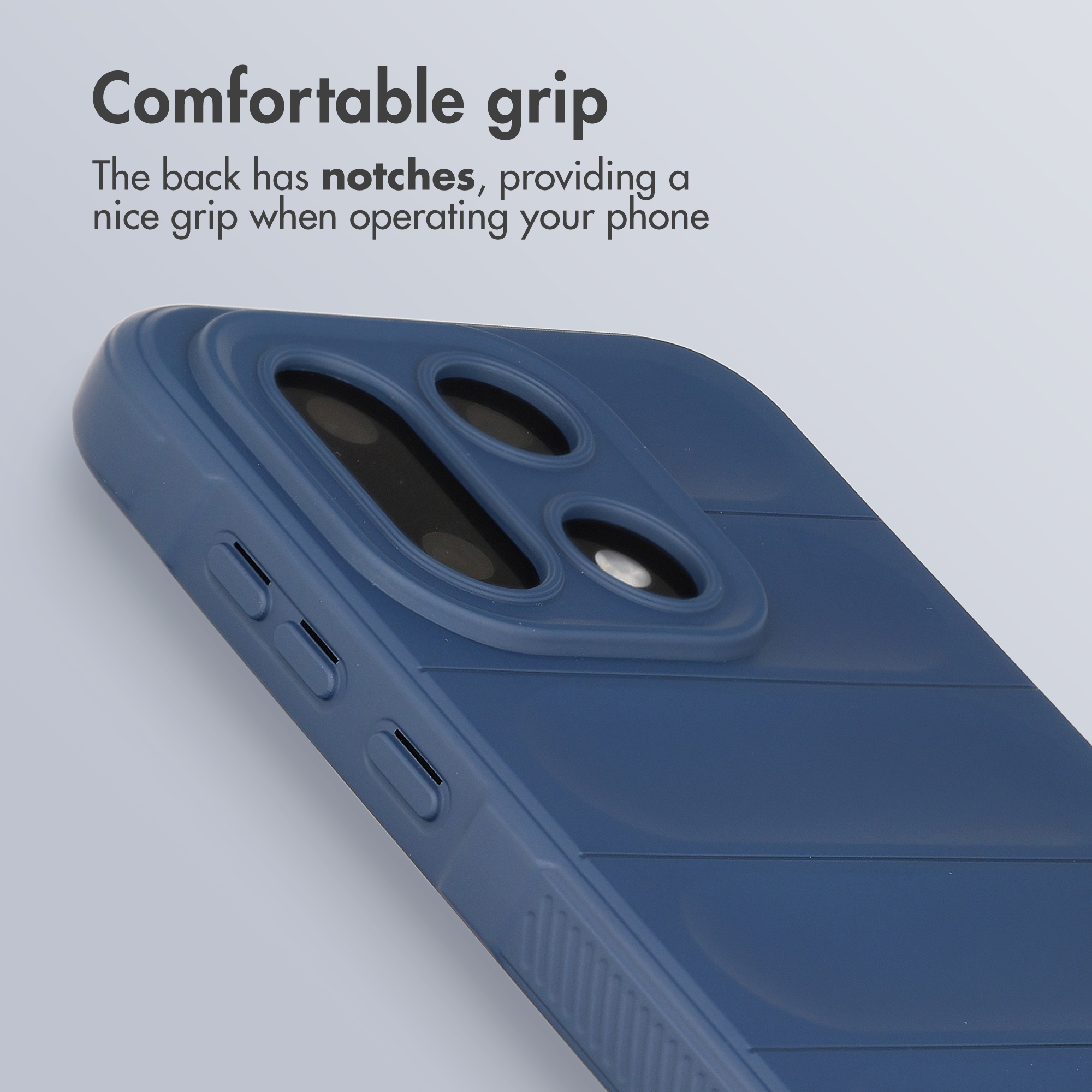 Una cover blu con rilievo fotocamera e tasti laterali su sfondo grigio, con testo su presa e intagli.