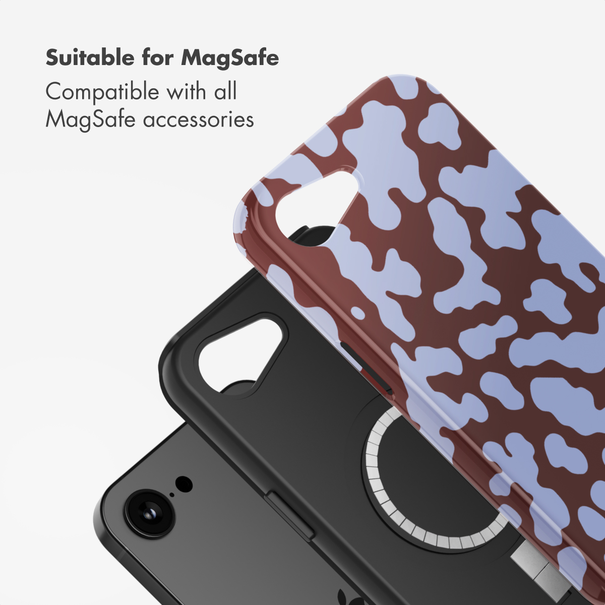 Una custodia per telefono con motivo blu e marrone su una custodia MagSafe nera.