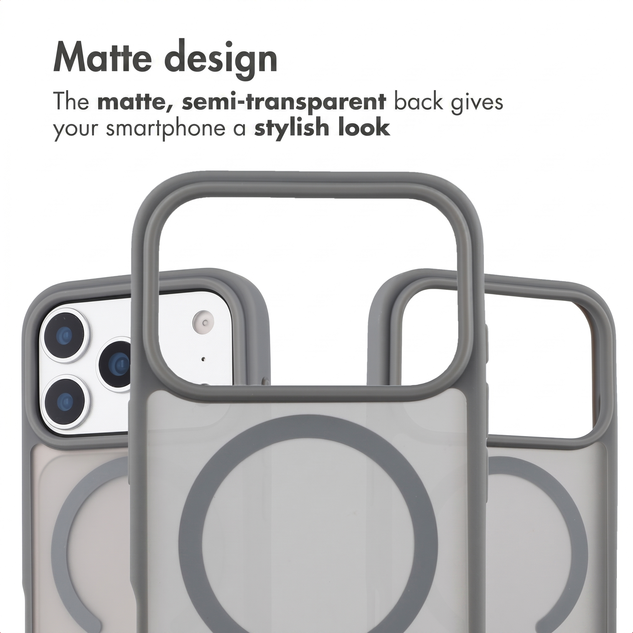 Tre cover per smartphone opache e semi-trasparenti con bordi grigi e simbolo MagSafe circolare su sfondo bianco.