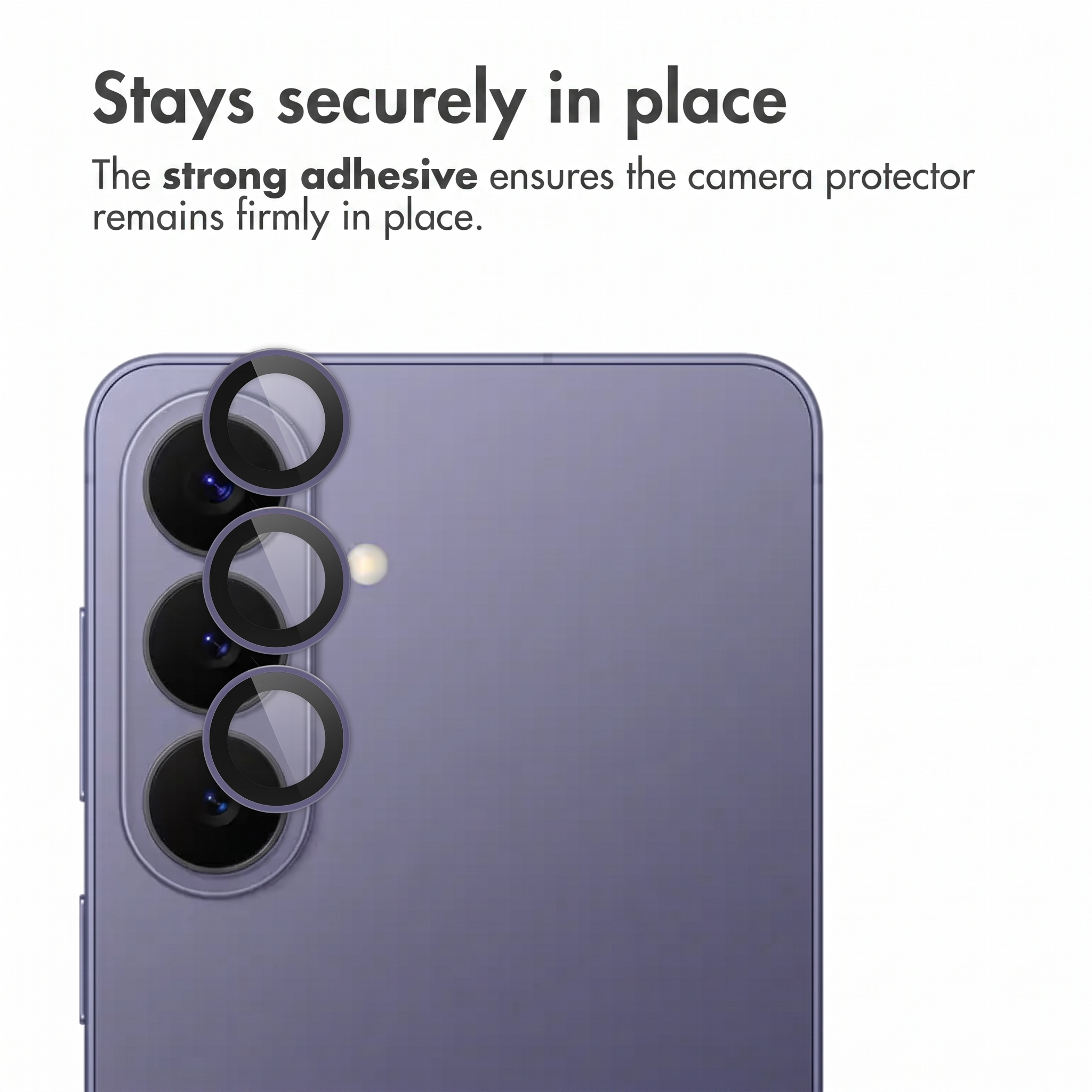 Smartphone viola con tre obiettivi fotografici e anelli protettivi. Testo: Stays securely in place.