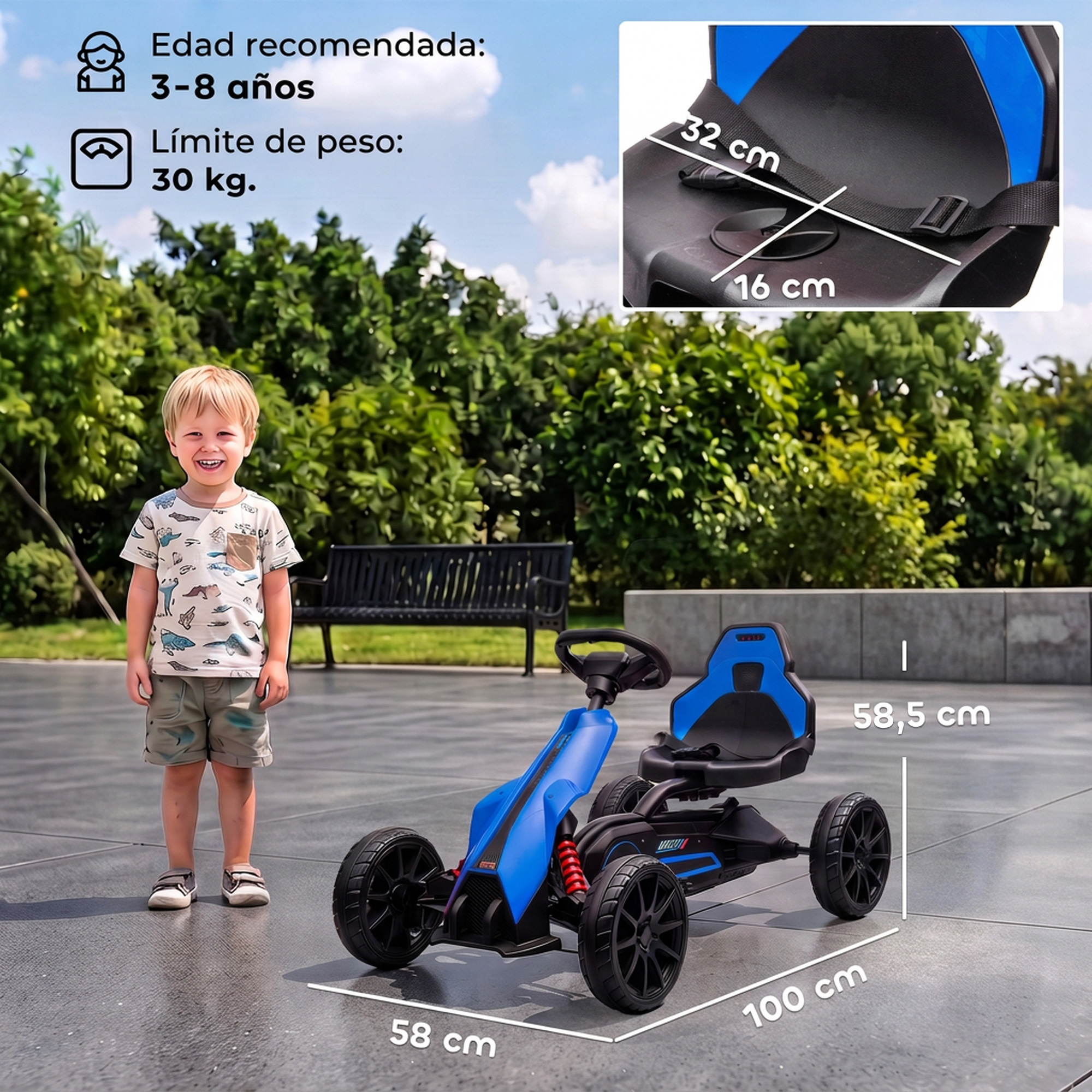 Joven de pie junto a un kart azul con medidas en un parque.