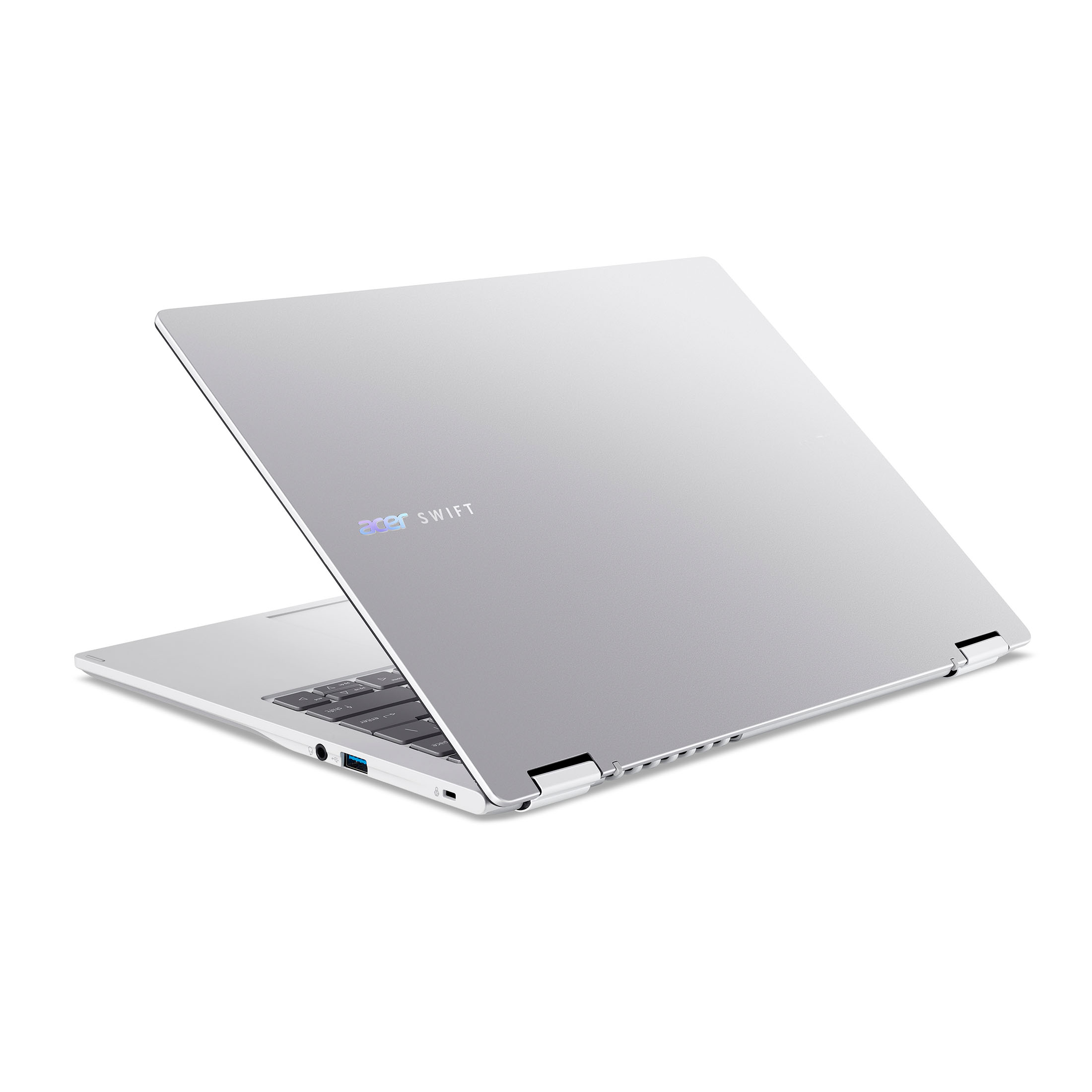 Silberner Acer Swift Laptop, teilweise geöffnet, vor weißem Hintergrund.