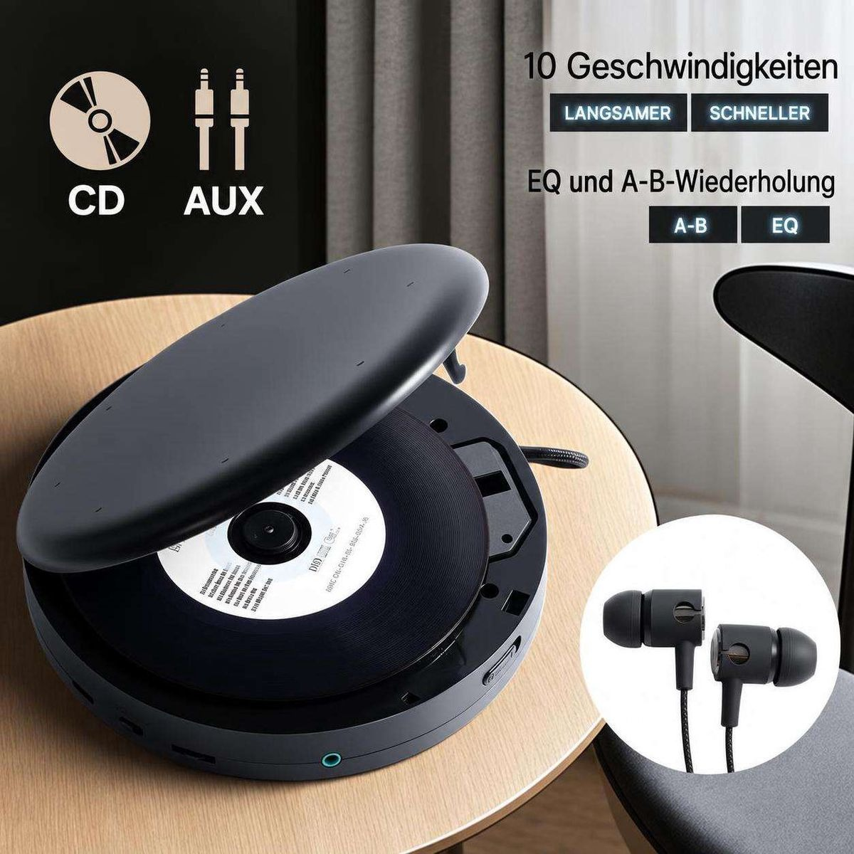 Schwarzer CD-Player mit geöffnetem Deckel auf Holztisch, daneben Kopfhörer und Textoverlays.