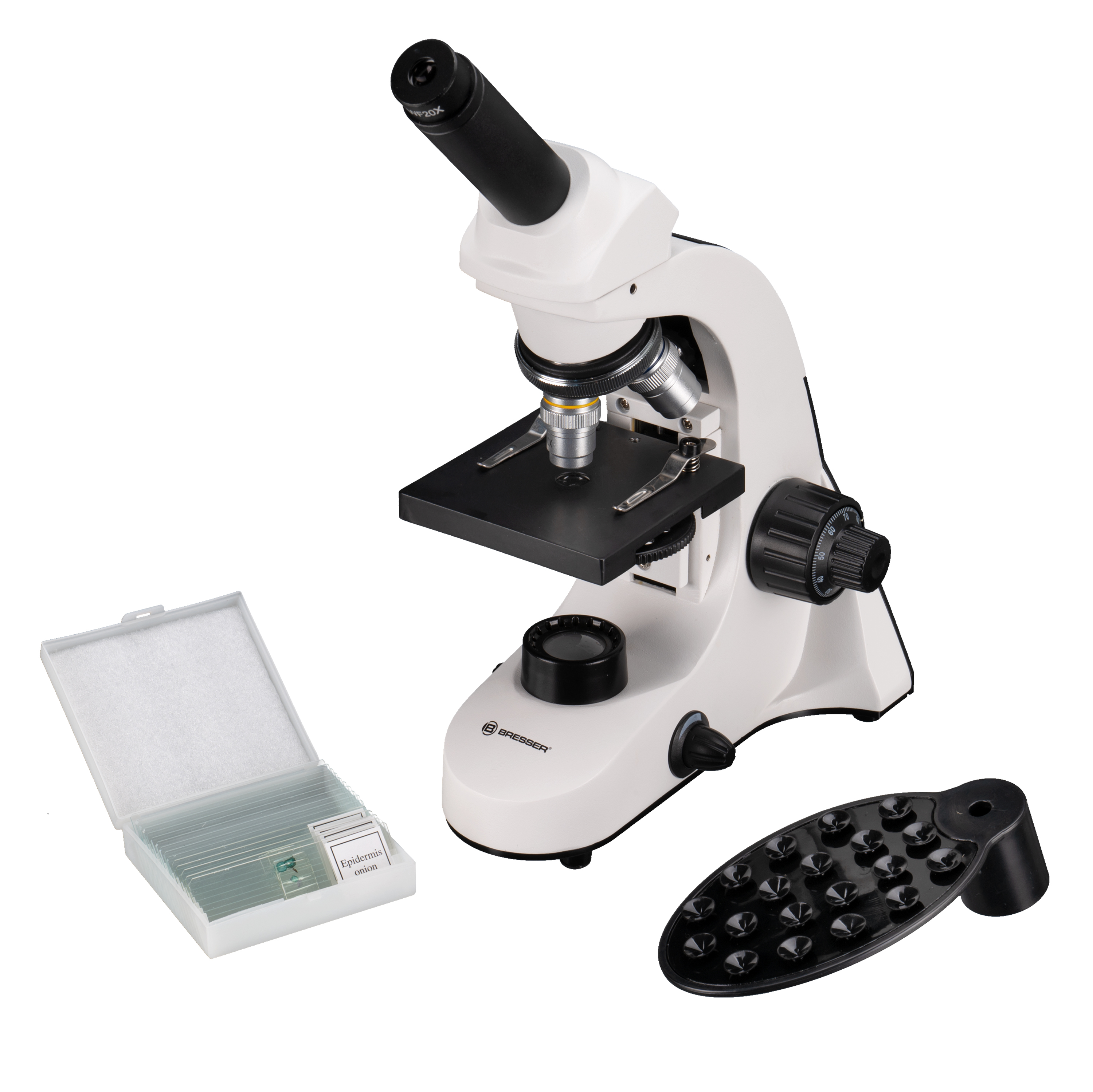 Un microscopio blanco Bresser con una caja de portaobjetos de vidrio y un soporte negro sobre fondo blanco.