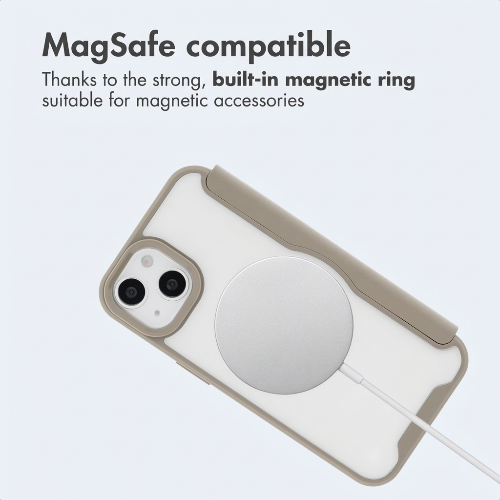 Eine MagSafe-kompatible Handyhülle mit integriertem Magnetring und angebrachter Ladeplatte.