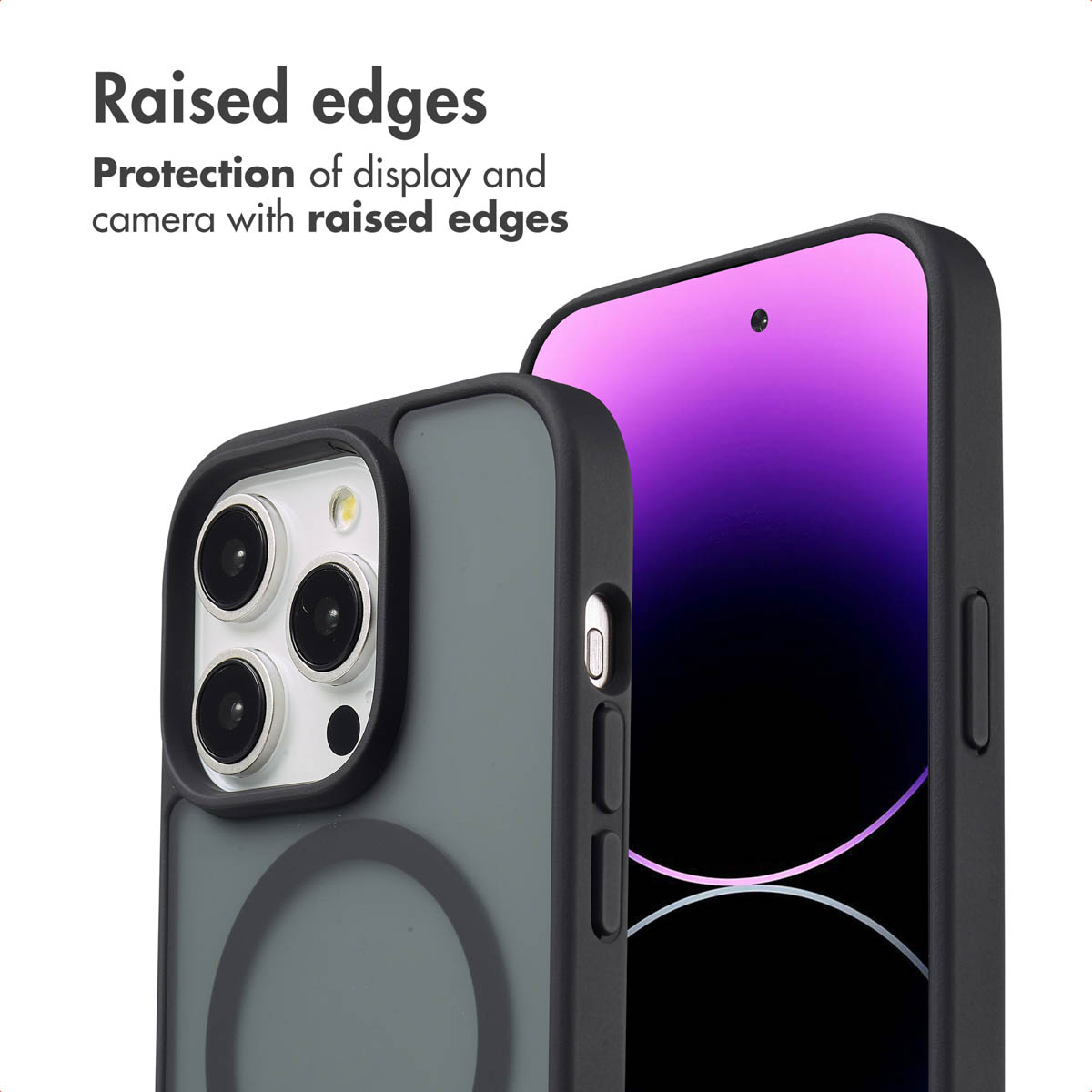 Smartphone con custodia nera, che mostra bordi rialzati per protezione di schermo e fotocamera.