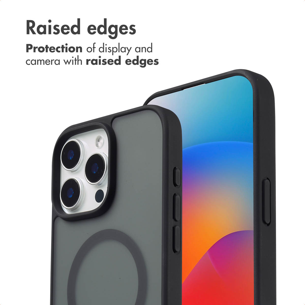 Smartphone dans un étui de protection noir montrant des bords surélevés pour l'écran et l'appareil photo.