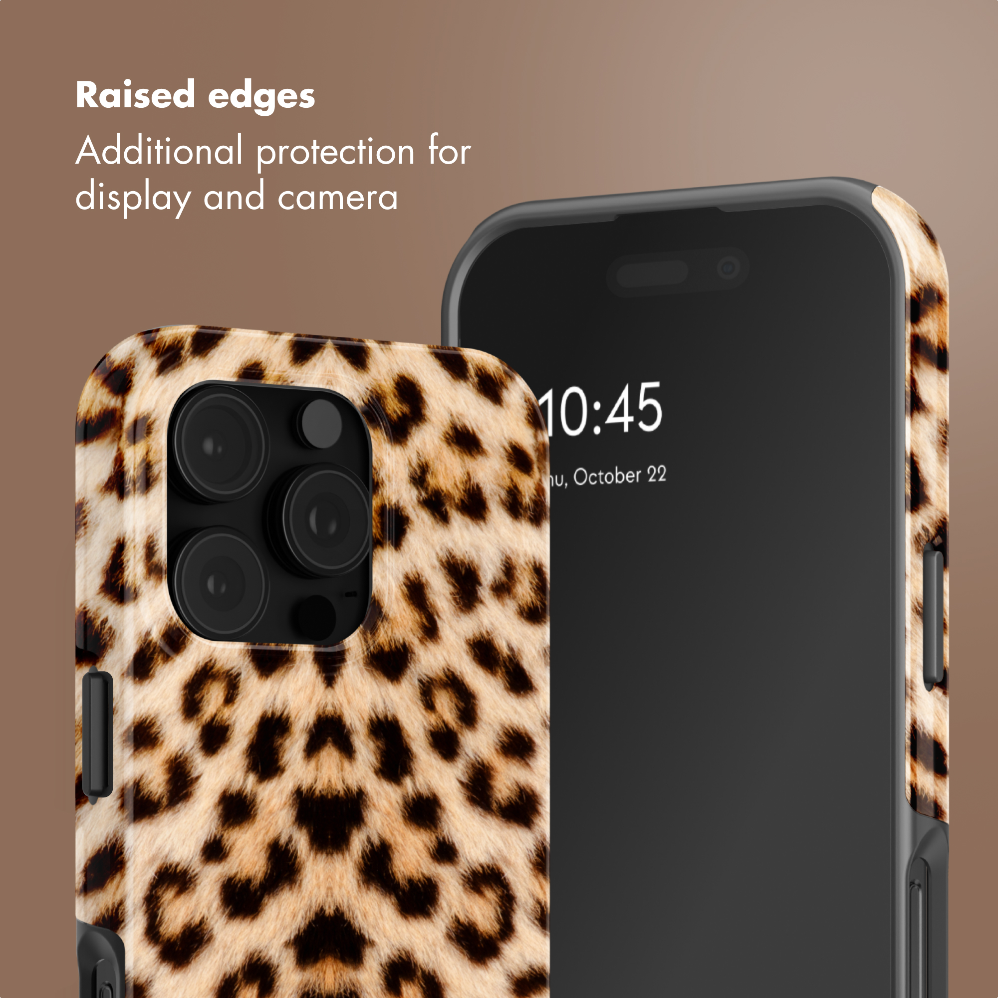 Smartphone con cover leopardata e bordi rialzati per proteggere schermo e fotocamera.