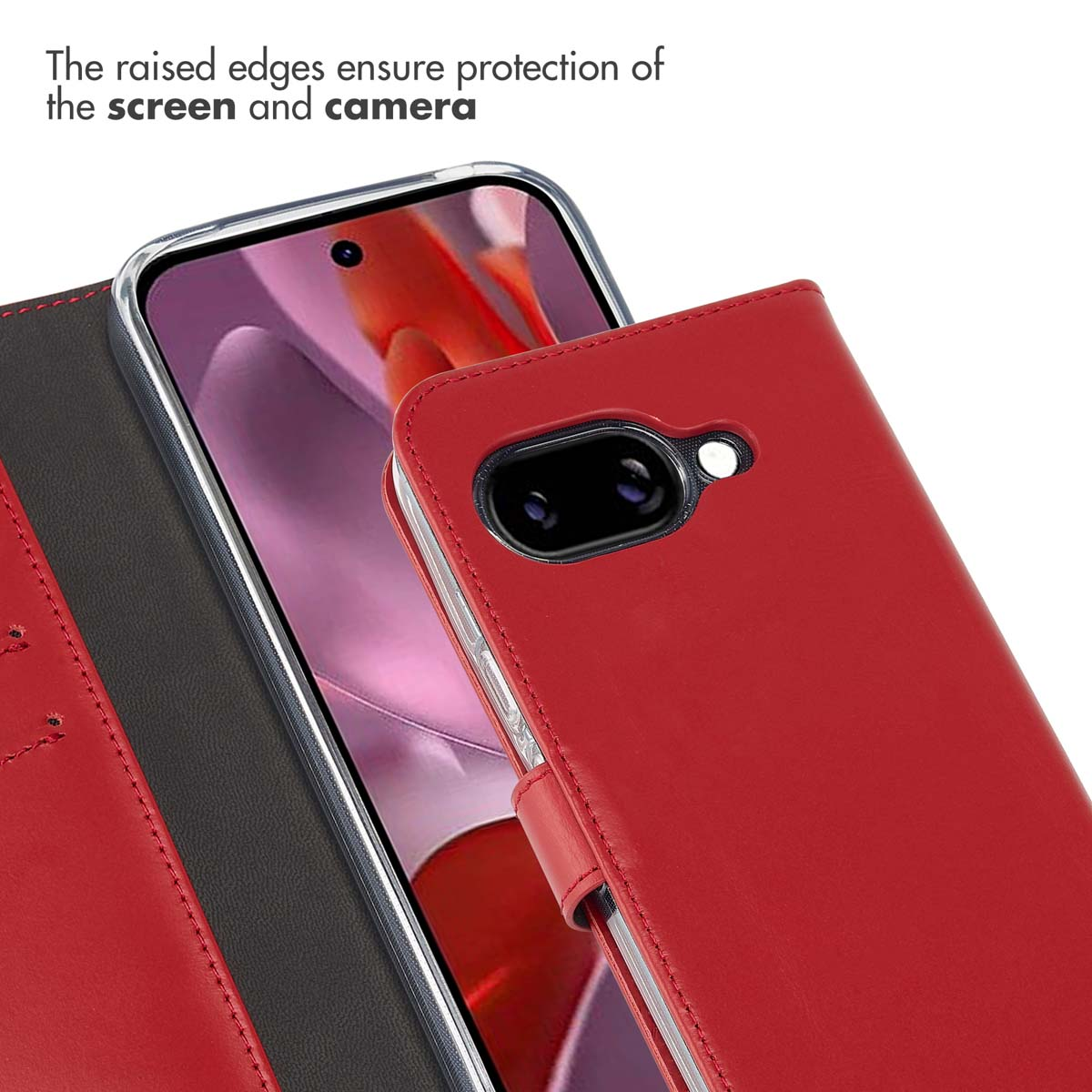 Uno smartphone in custodia di pelle rossa, con bordi rialzati per proteggere schermo e fotocamera.