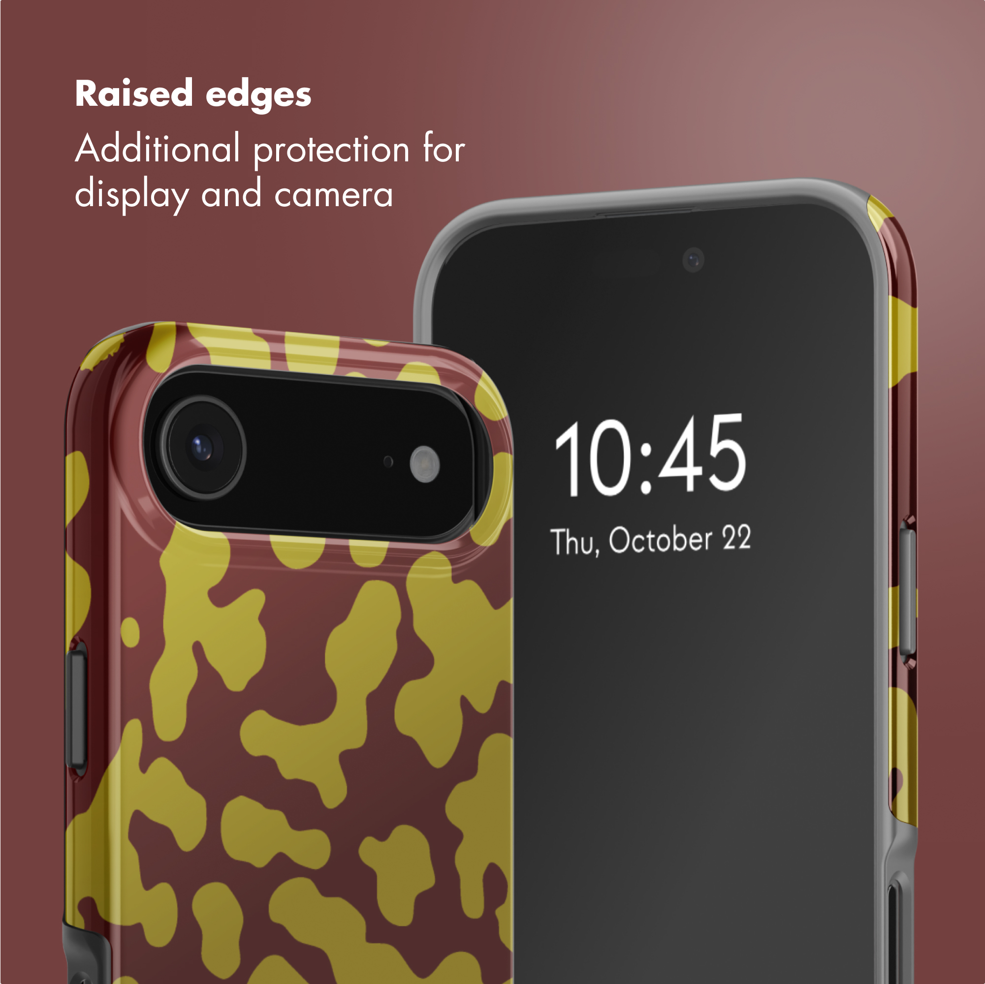 Smartphone con cover camouflage e bordi rialzati per proteggere la fotocamera su sfondo rosso.