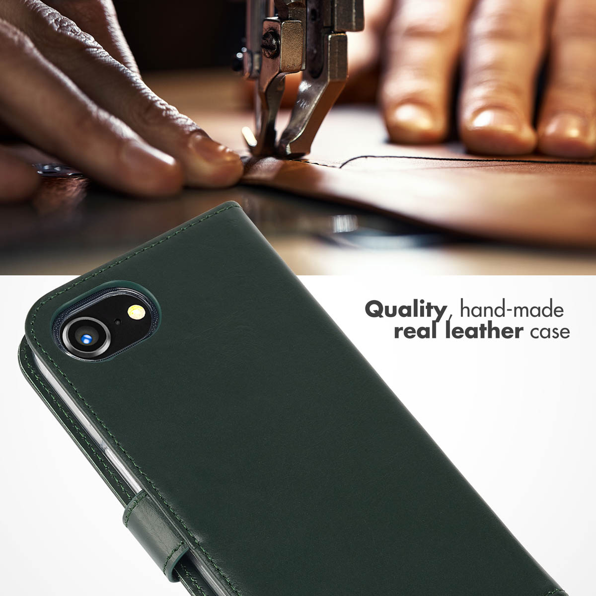 Étui de téléphone en cuir vert foncé au premier plan, avec des mains cousant du cuir sur une machine à coudre en arrière-plan.