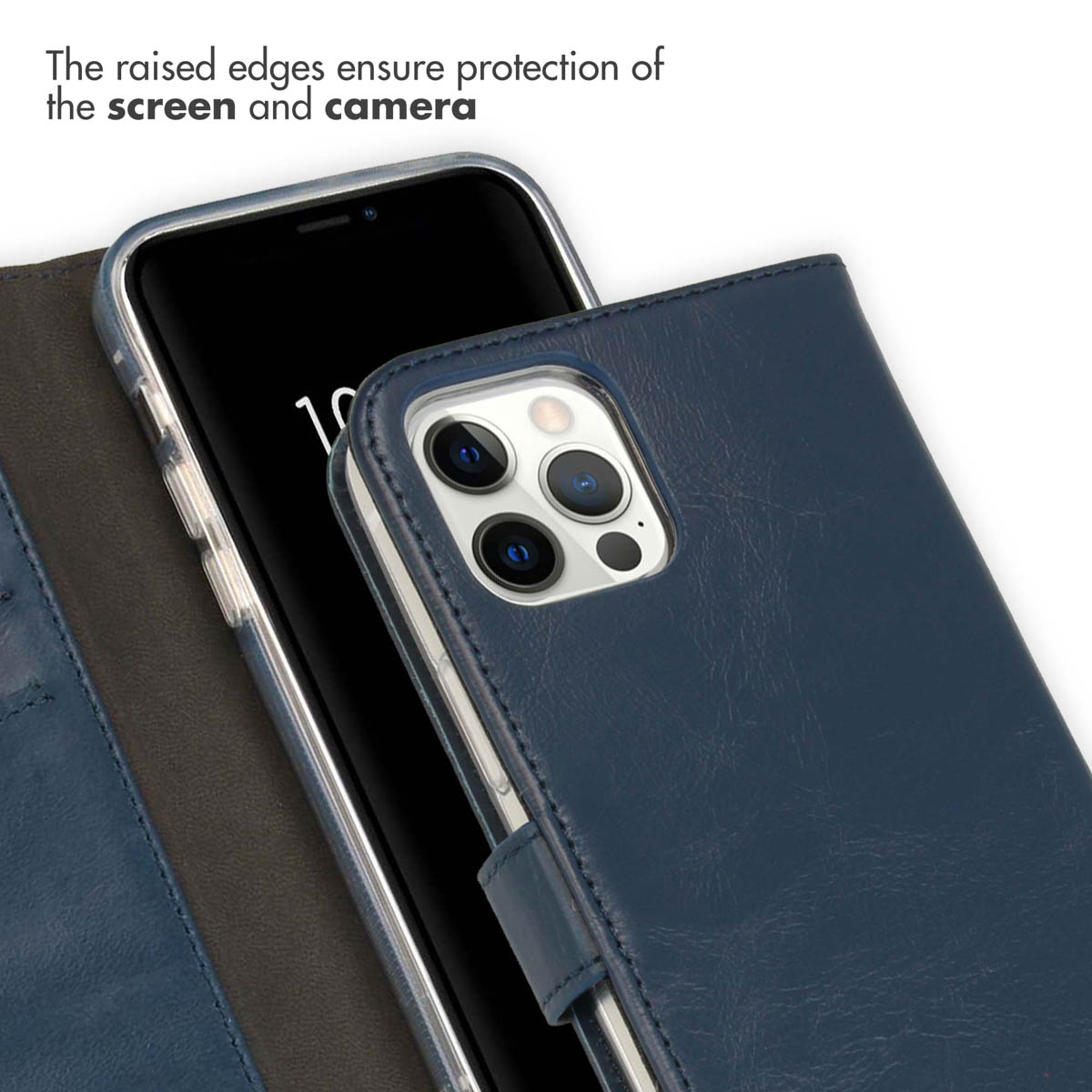 Un smartphone en una funda de cuero azul con bordes elevados para proteger la pantalla y la cámara.