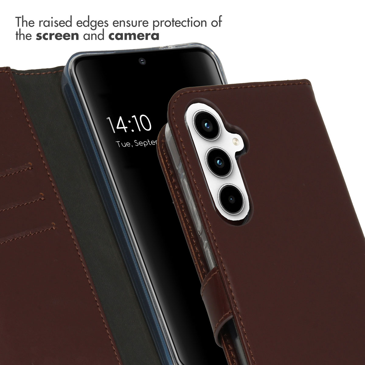 Étui de téléphone en cuir marron montrant trois objectifs d'appareil photo et l'écran.