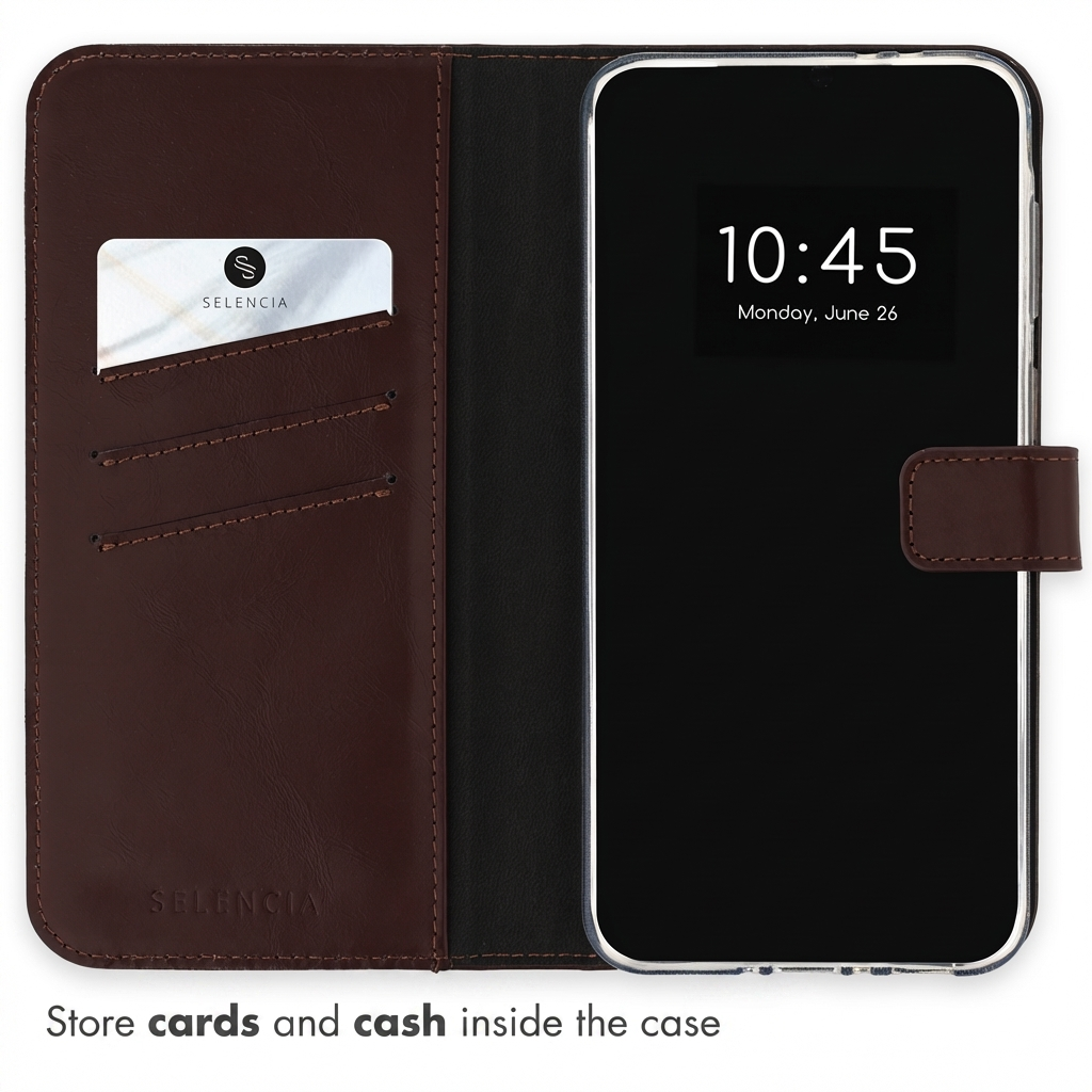 Ein braunes Leder-Smartphone-Wallet-Etui mit Kartenfächern und einem Telefon, das die Uhrzeit 10:45 anzeigt.