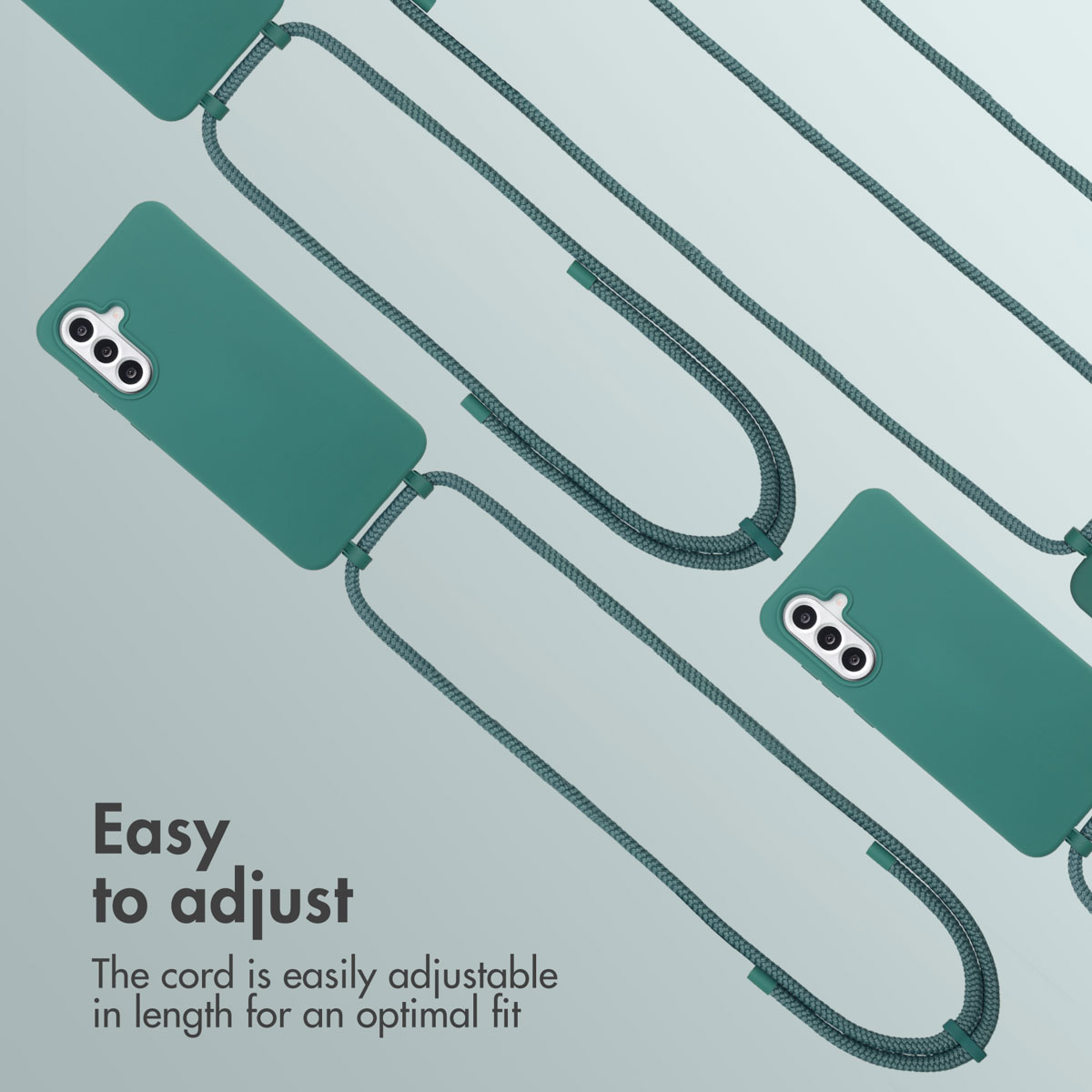 Coques de téléphone vertes avec cordons tressés réglables sur fond gris clair.