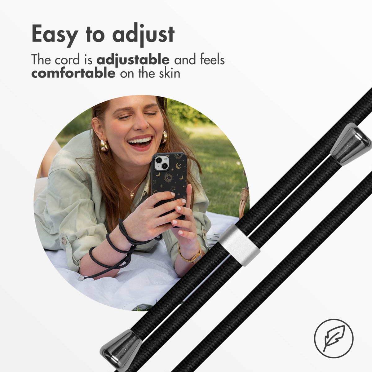Una mujer sostiene un smartphone con cordón negro, junto a un primer plano de los detalles del cordón ajustable.