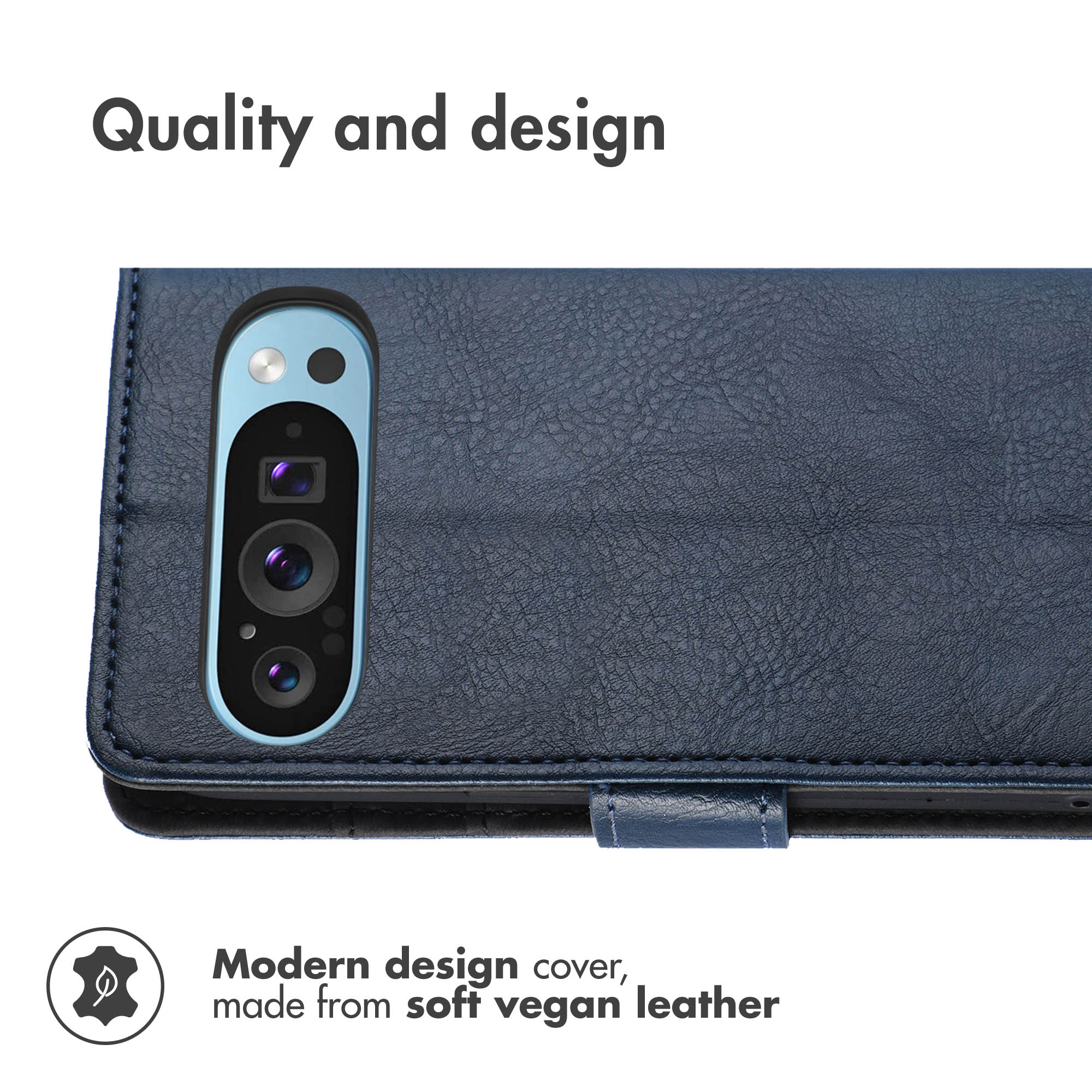 Custodia per smartphone in pelle vegana blu con lenti della fotocamera visibili e la scritta Quality and design.