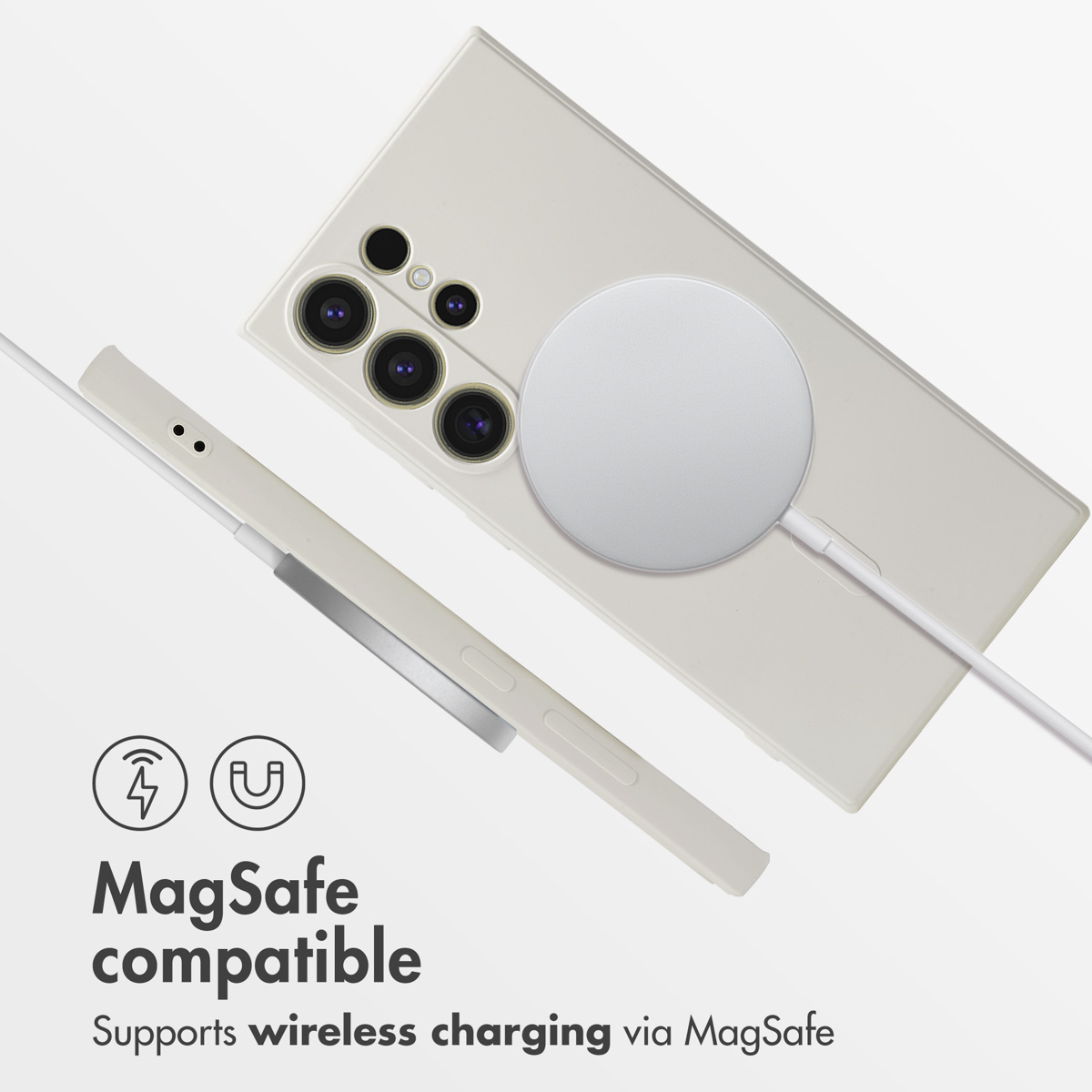 Coque blanche compatible MagSafe avec chargeur sans fil attaché, vue de dos et de profil sur fond blanc.