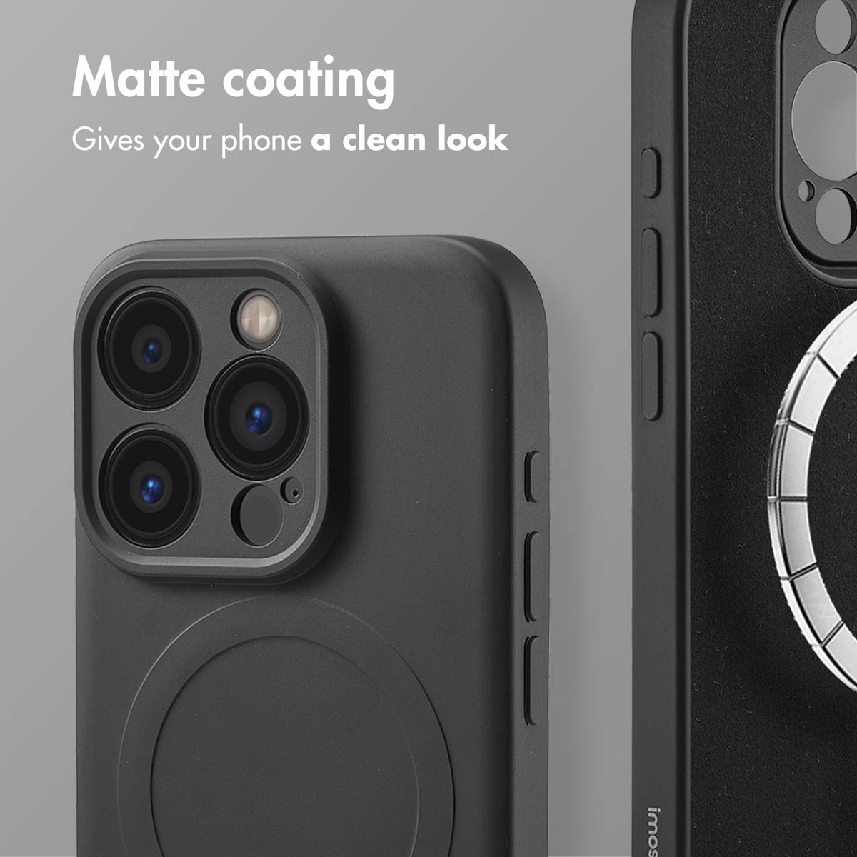 Custodia per smartphone nero opaco con ritaglio per fotocamera e anello MagSafe su sfondo grigio.