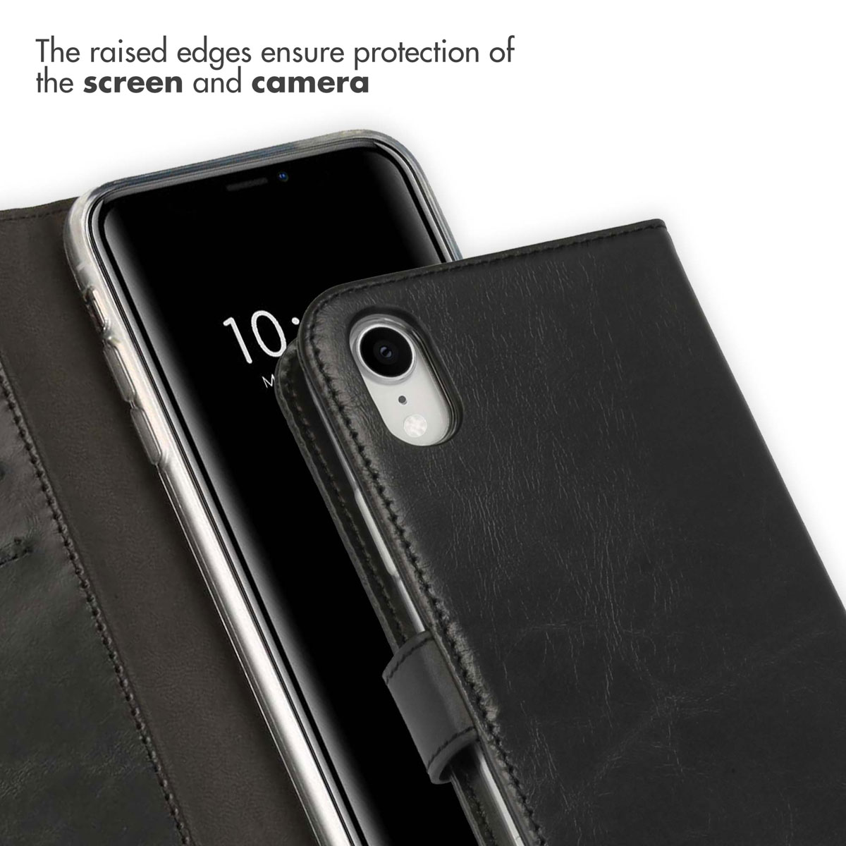Un étui portefeuille en cuir noir pour smartphone avec découpe pour caméra visible.