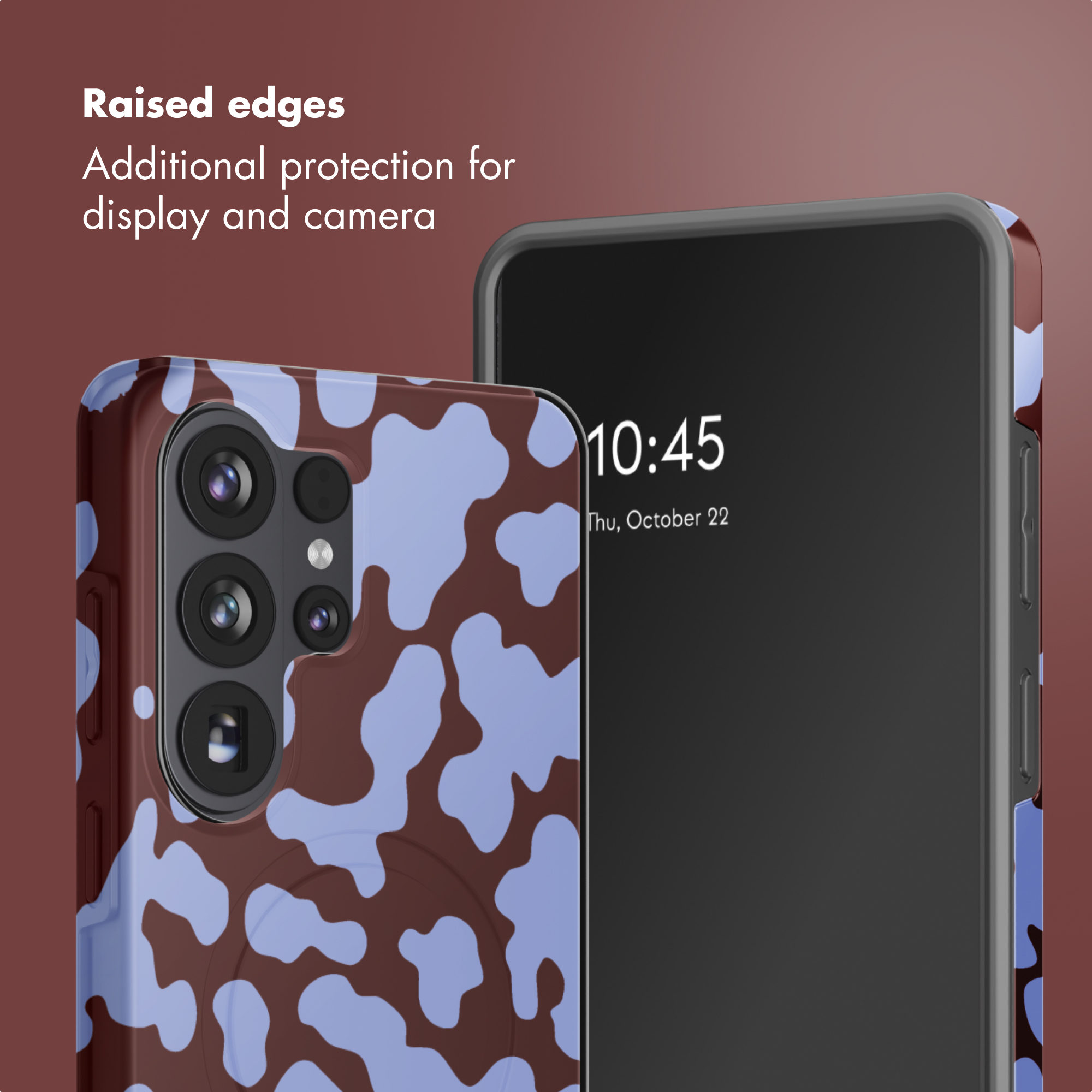 Dos smartphones con fundas de estampado de vaca marrón y azul claro sobre fondo marrón.