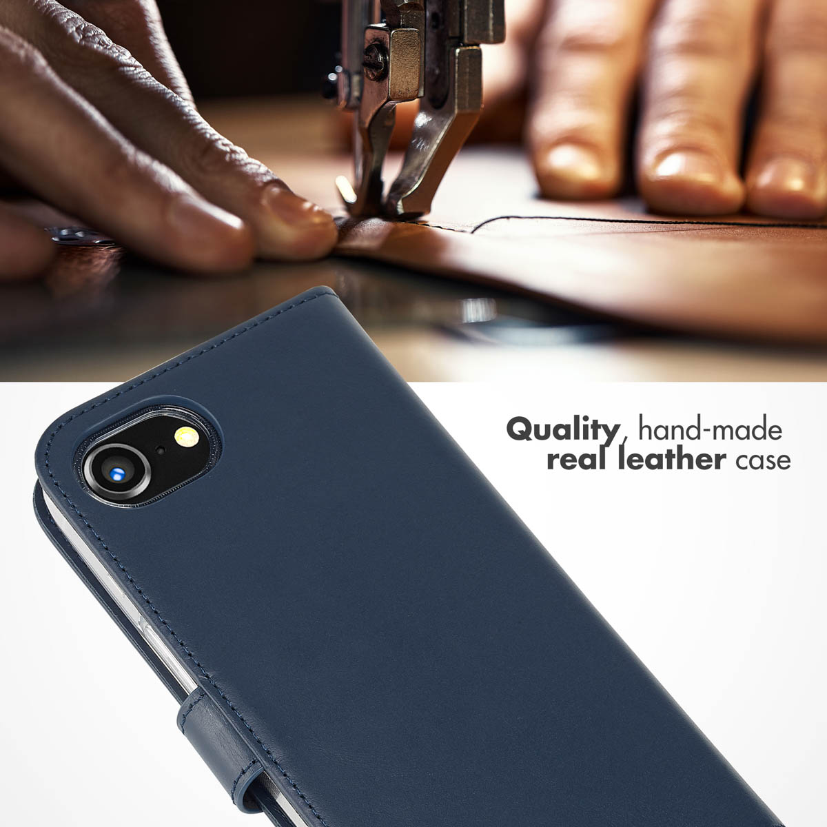 Étui de téléphone en cuir bleu au premier plan, en arrière-plan des mains cousant du cuir.