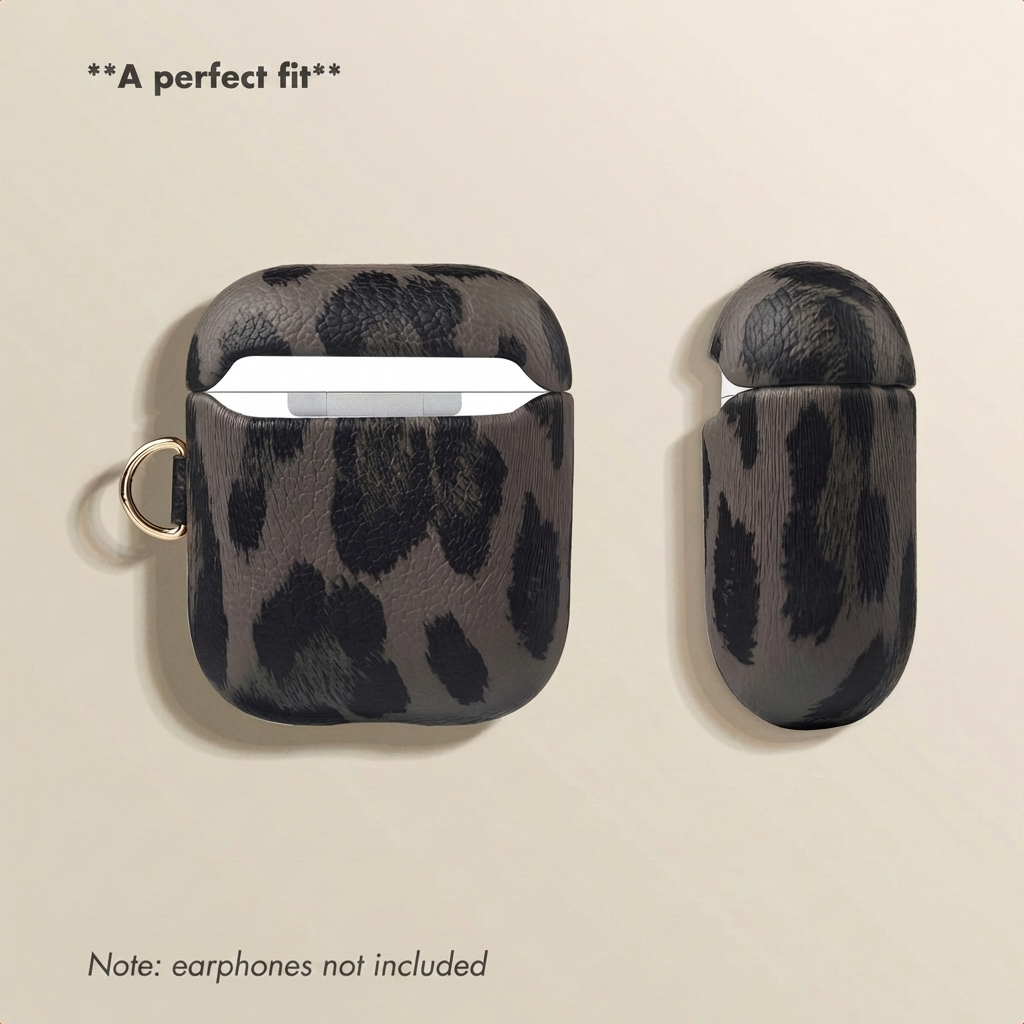 Dos vistas de una funda de cuero para AirPods con estampado animal gris y negro sobre fondo beige.