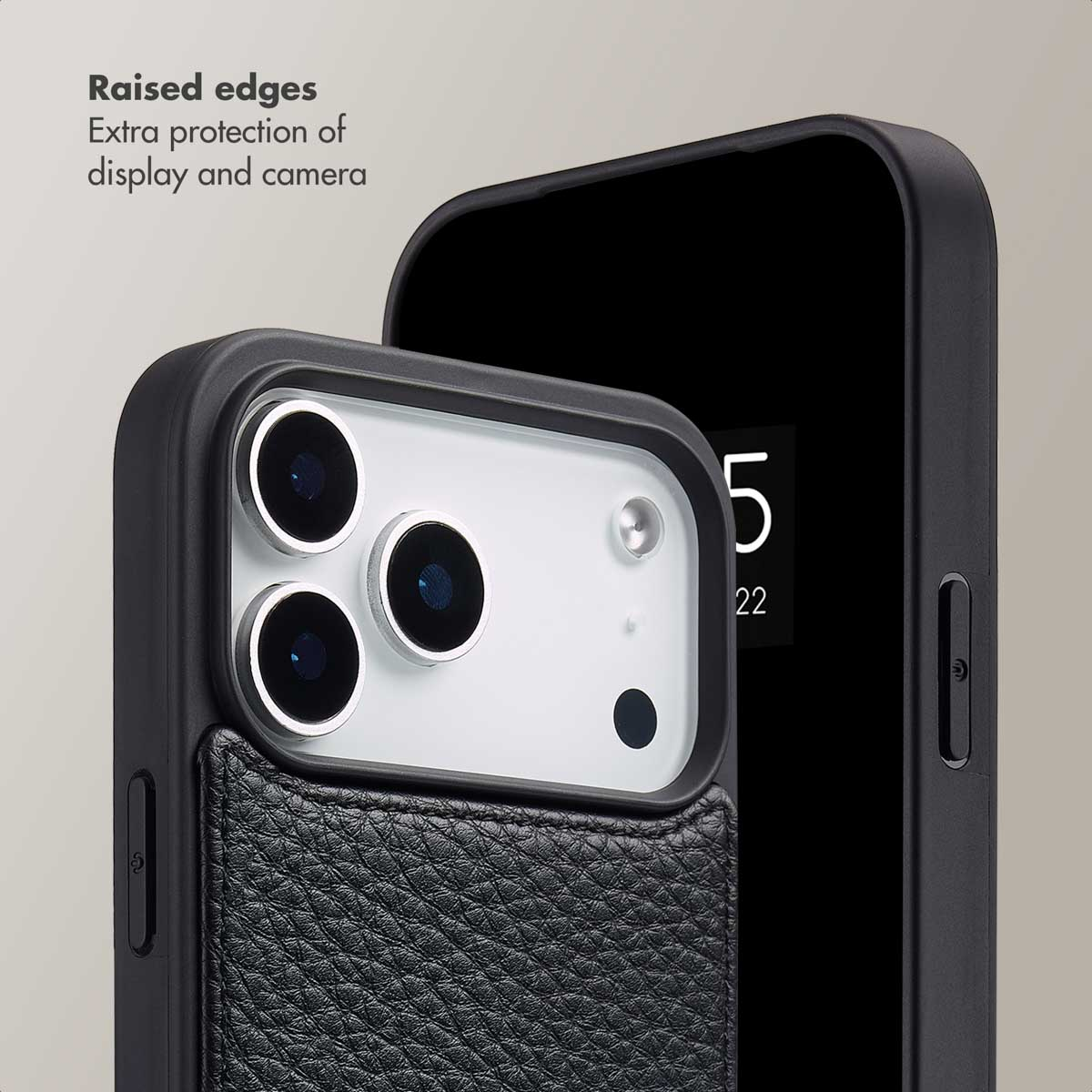 Custodia per telefono nera con bordi rialzati per proteggere fotocamera e display.