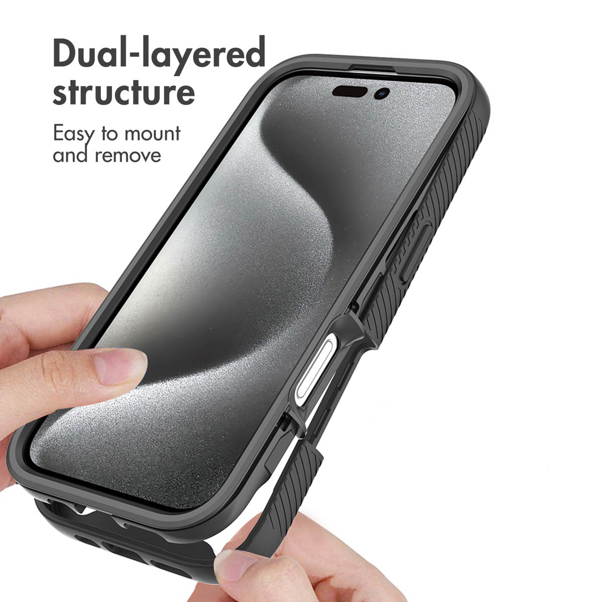 Manos montando una funda protectora de smartphone negra de doble capa.
