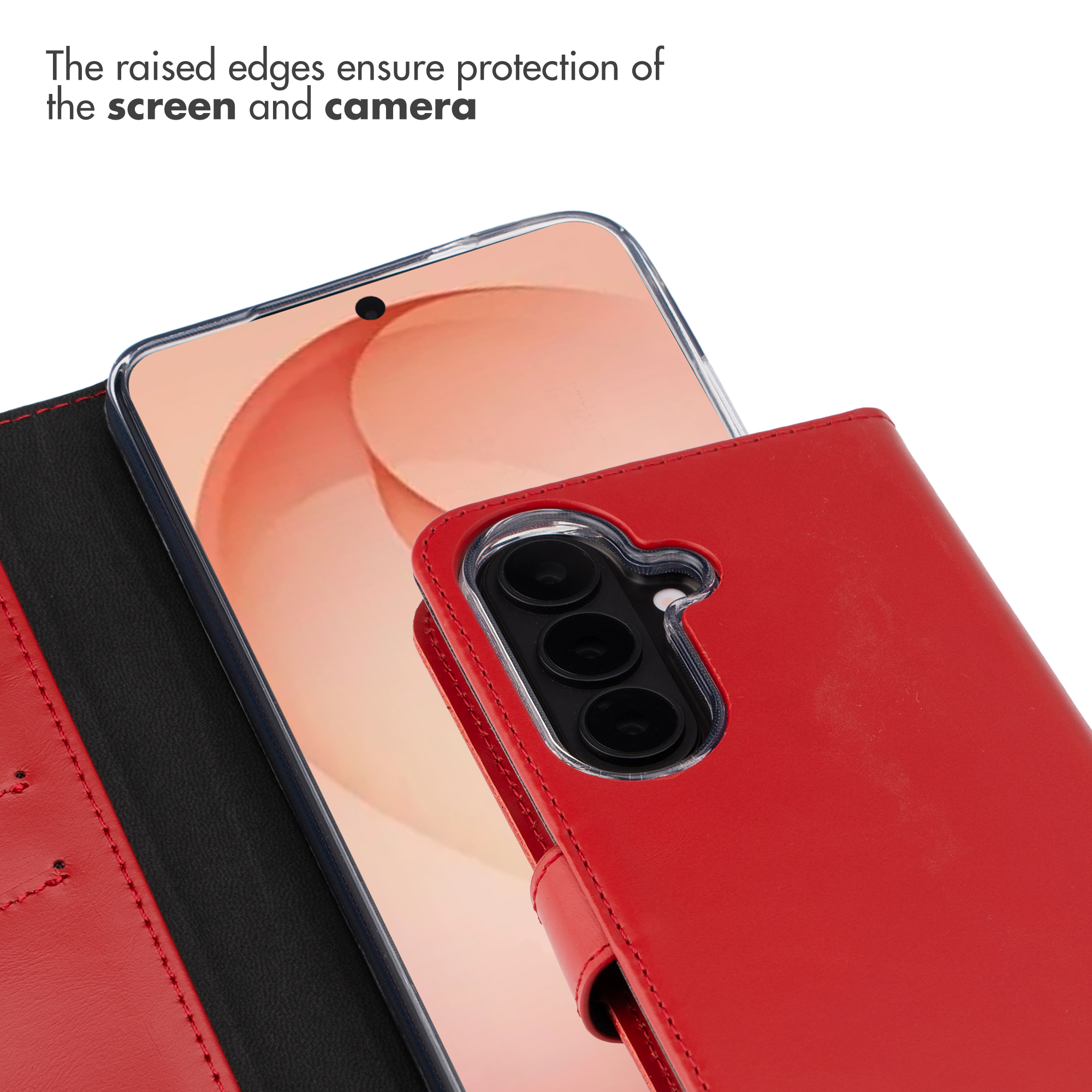 Una custodia a libretto in pelle rossa per smartphone, con aperture per la fotocamera e bordi rialzati.