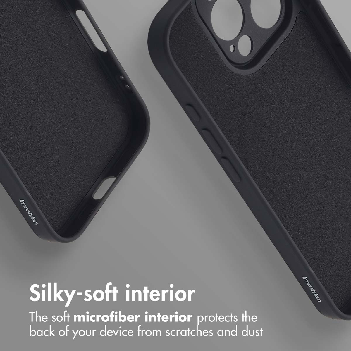 Deux coques de smartphone noires avec intérieur en microfibre sur fond gris.