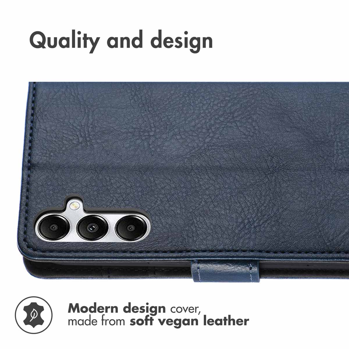 Blaue vegane Leder-Handyhülle mit Kameraausschnitt und Text für Qualität.