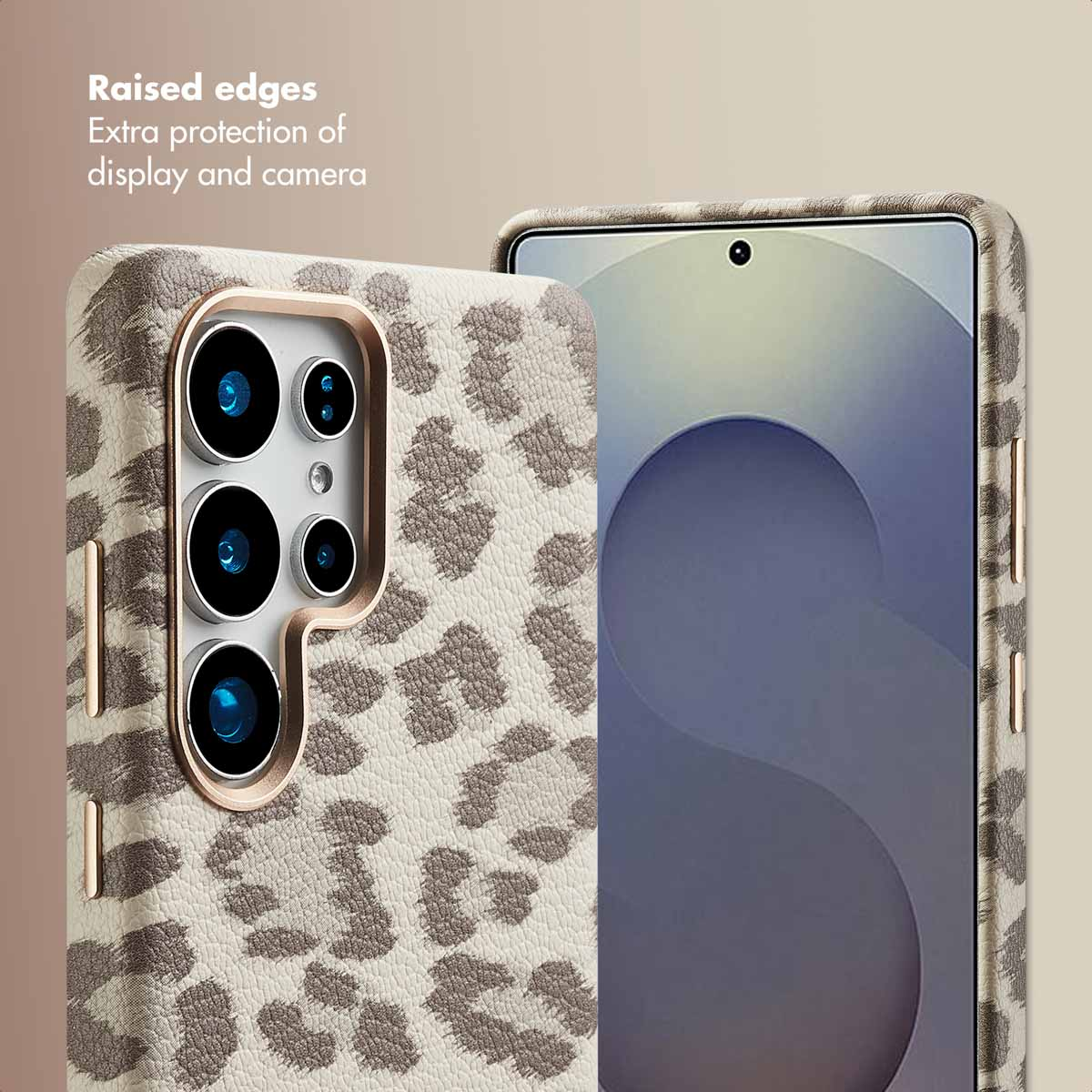 Funda de móvil con estampado de leopardo y bordes elevados para protección.