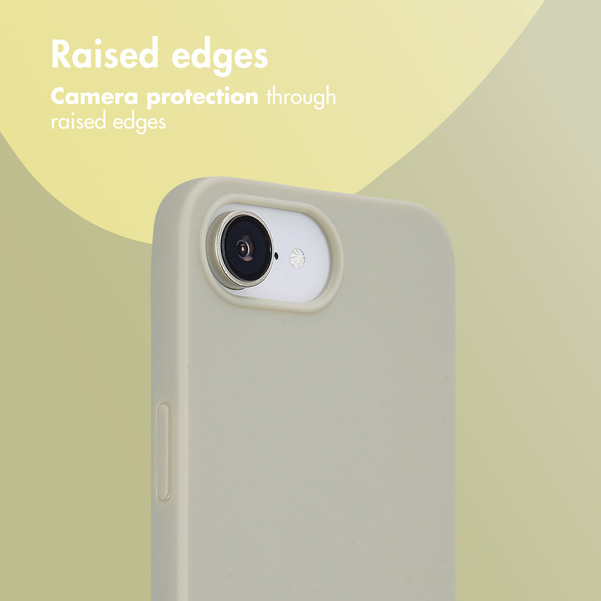 Una custodia per smartphone beige con bordi rialzati attorno alla fotocamera.