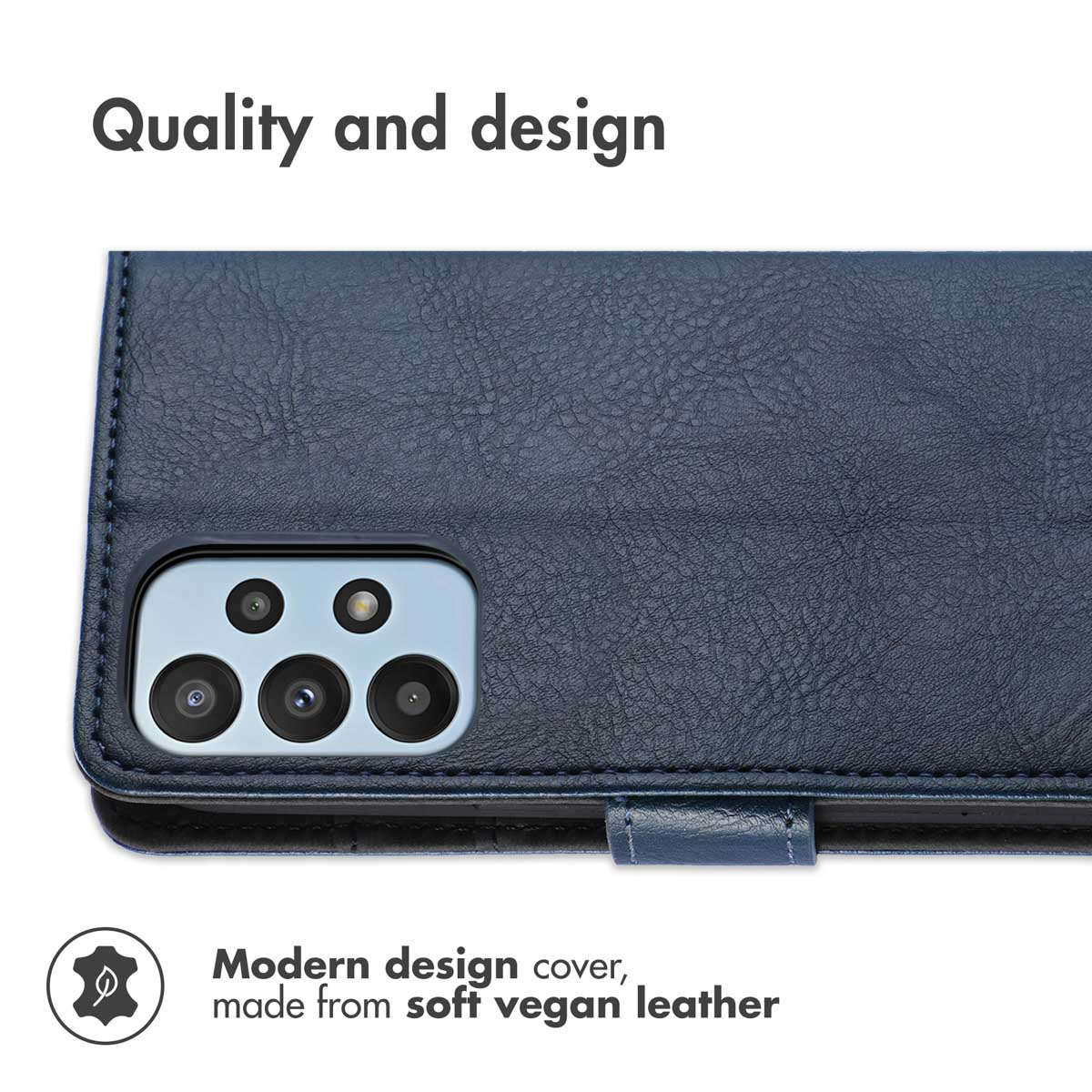 Coque de téléphone en cuir végétalien bleu avec découpe pour appareil photo et texte.