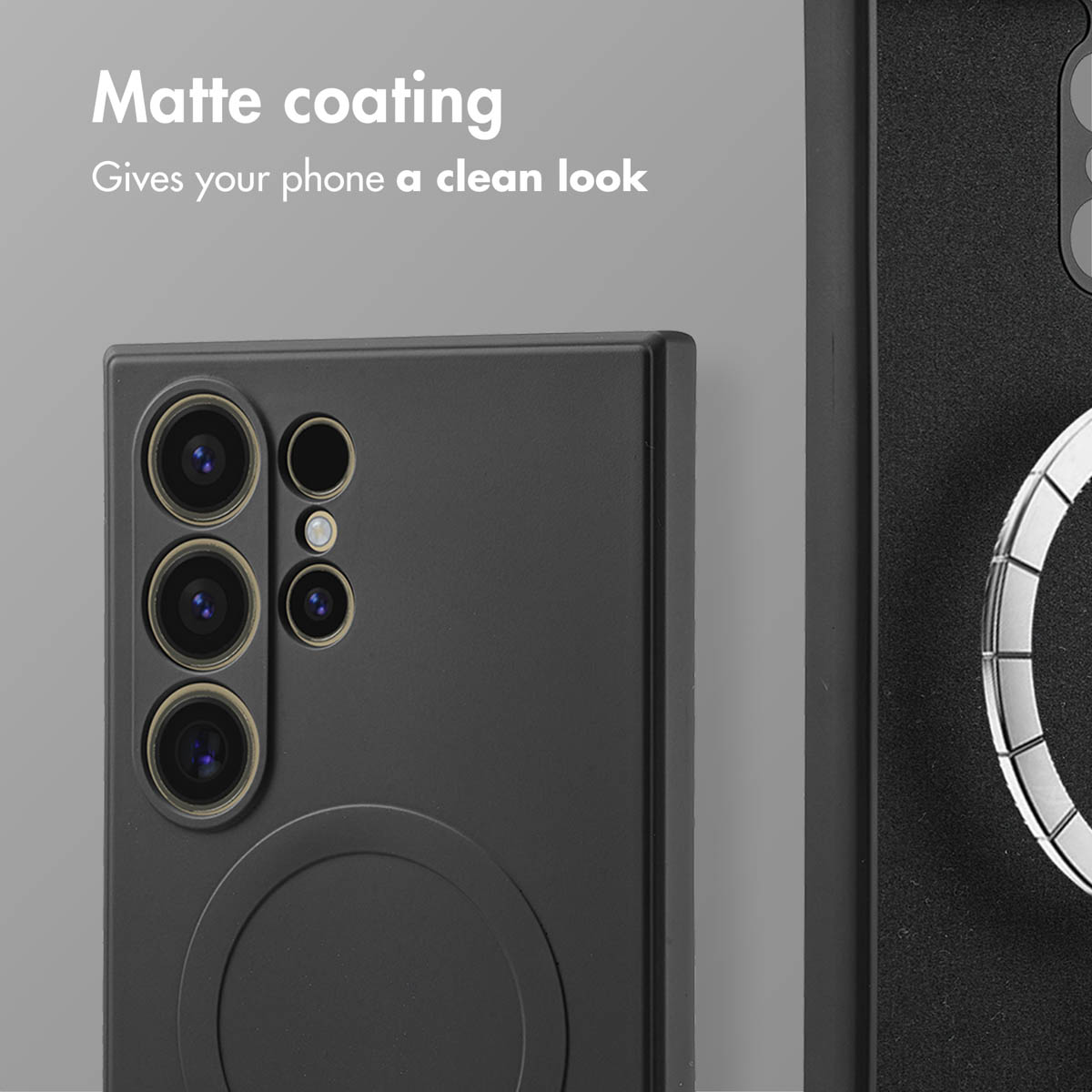 Coque de téléphone noire avec revêtement mat et trois objectifs de caméra sur fond gris.