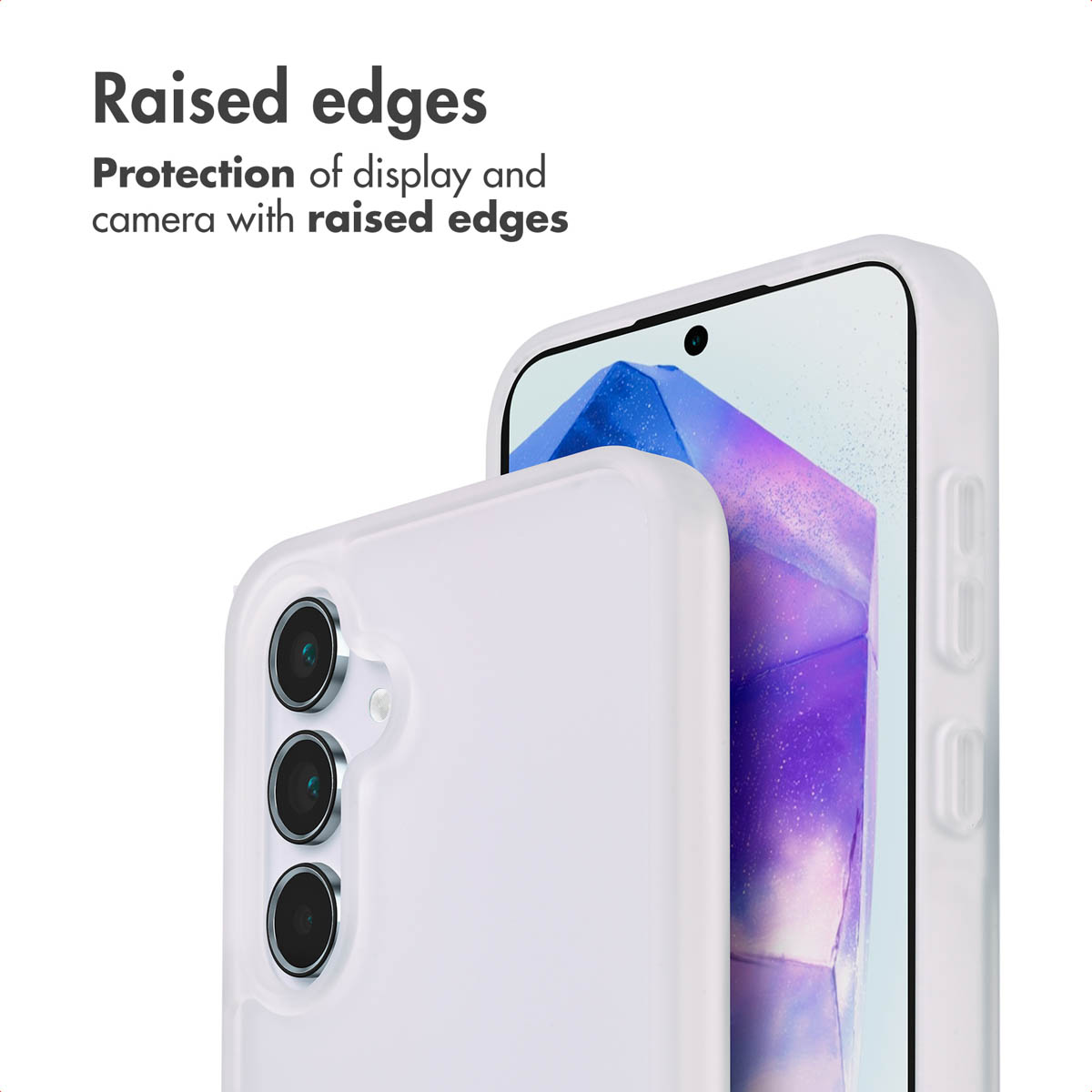 Un smartphone blanco en una funda protectora, mostrando bordes elevados para la pantalla y la cámara.
