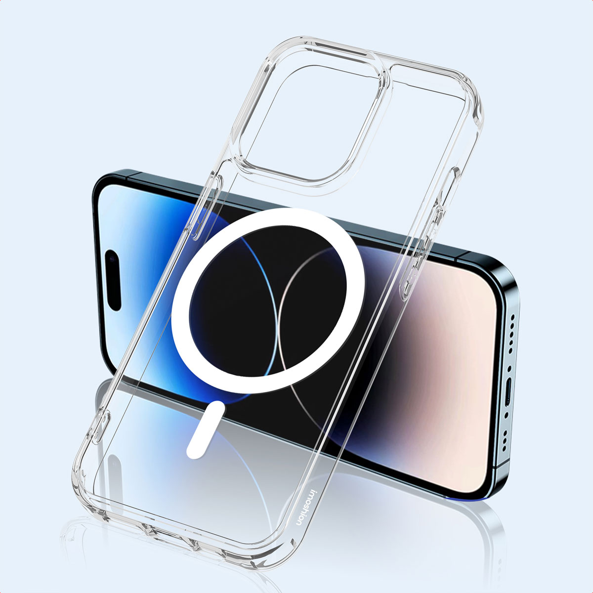 Una custodia per telefono MagSafe trasparente posizionata davanti a uno smartphone moderno su sfondo azzurro.