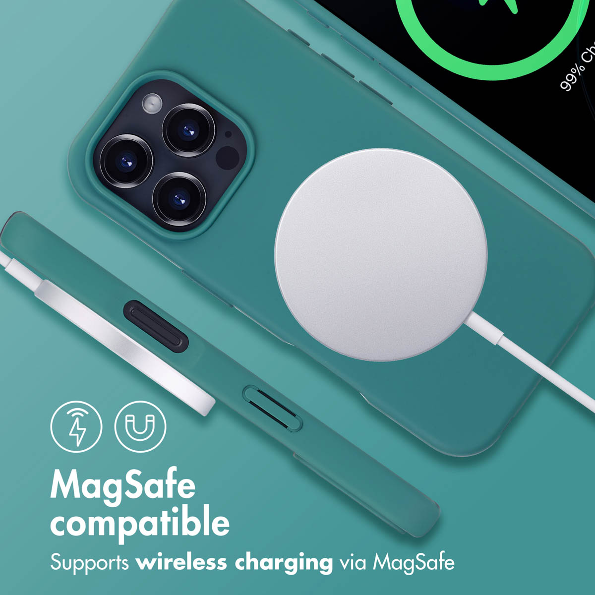 Custodia verde per iPhone con caricatore MagSafe su sfondo verde acqua.