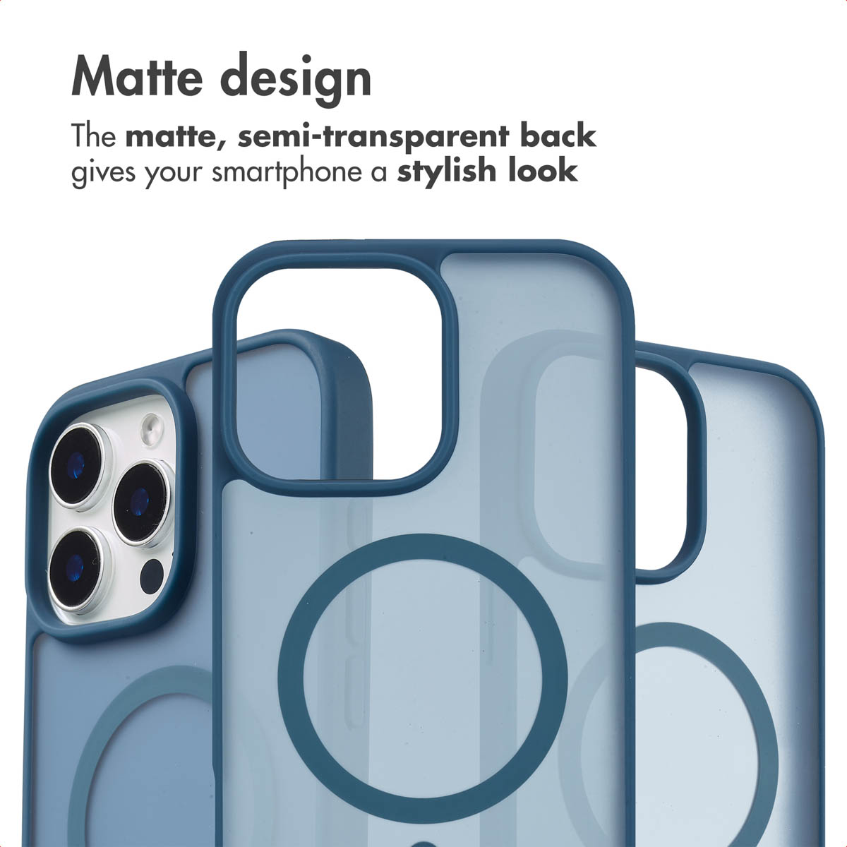 Tre cover per smartphone blu, opache e semi-trasparenti con anello MagSafe.