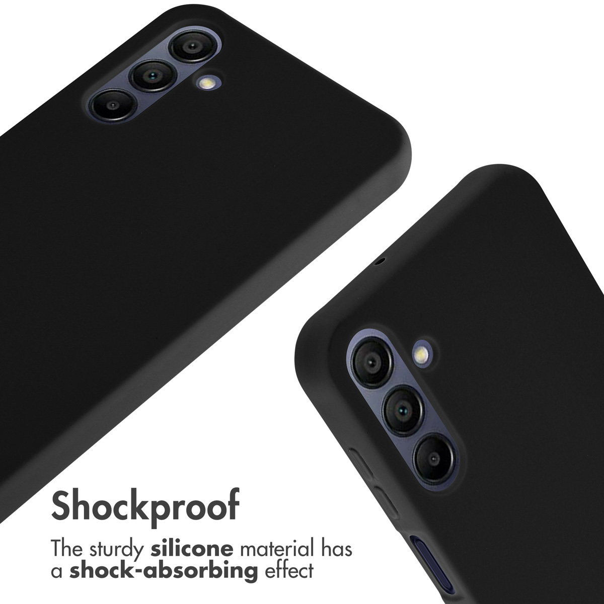 Due cover per smartphone in silicone nero con fotocamera a tripla lente e flash su sfondo bianco.