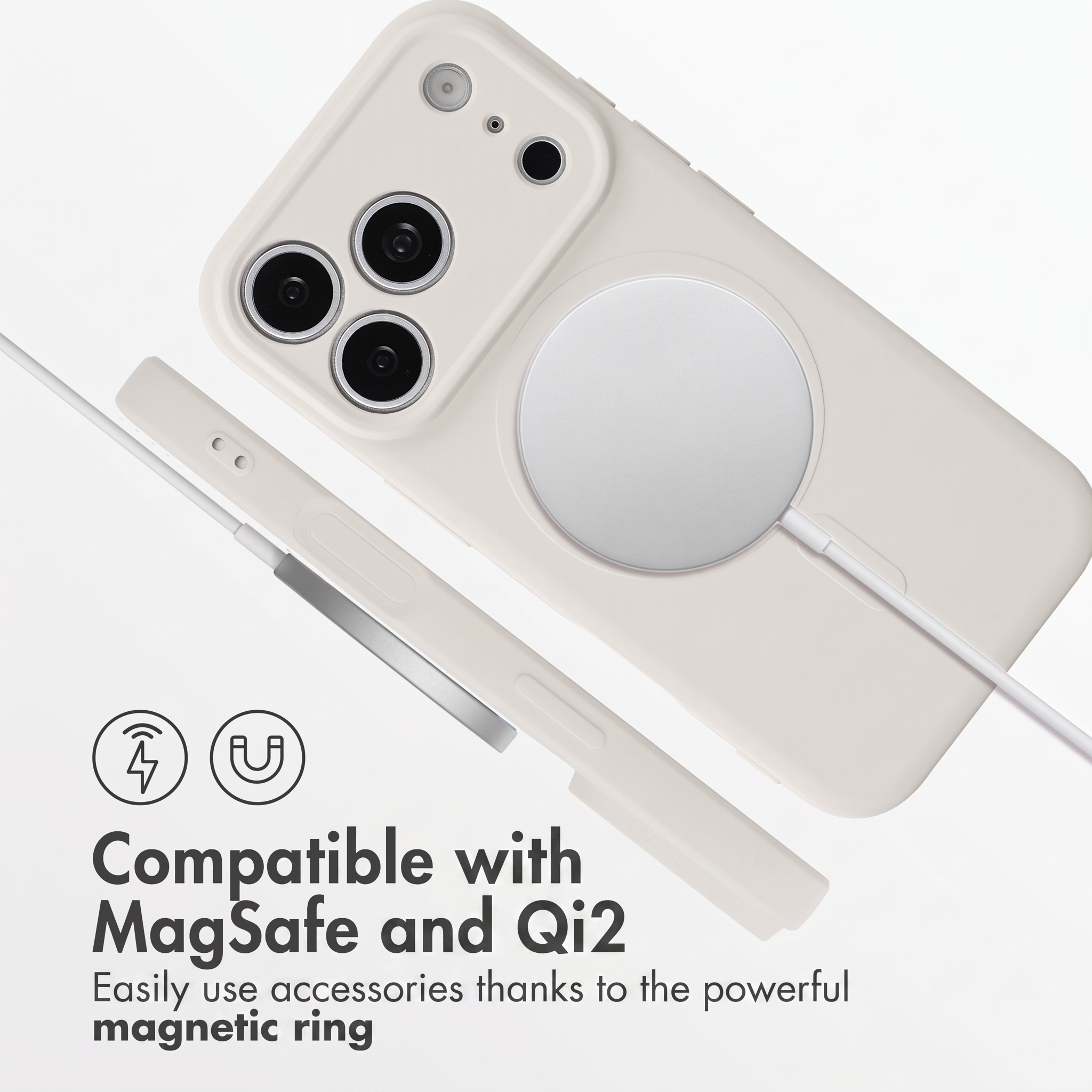 Custodia per telefono beige con anello MagSafe e icone Qi2 su sfondo bianco.