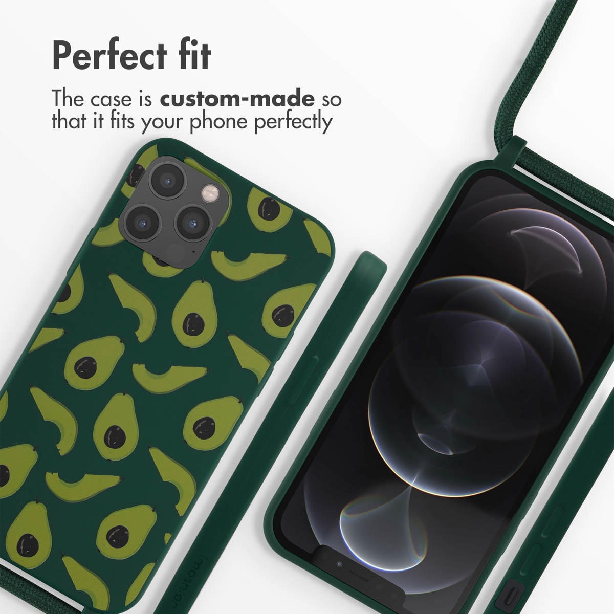 Grüne Handyhülle mit Avocadomuster und Trageband sowie ein Smartphone im Case.