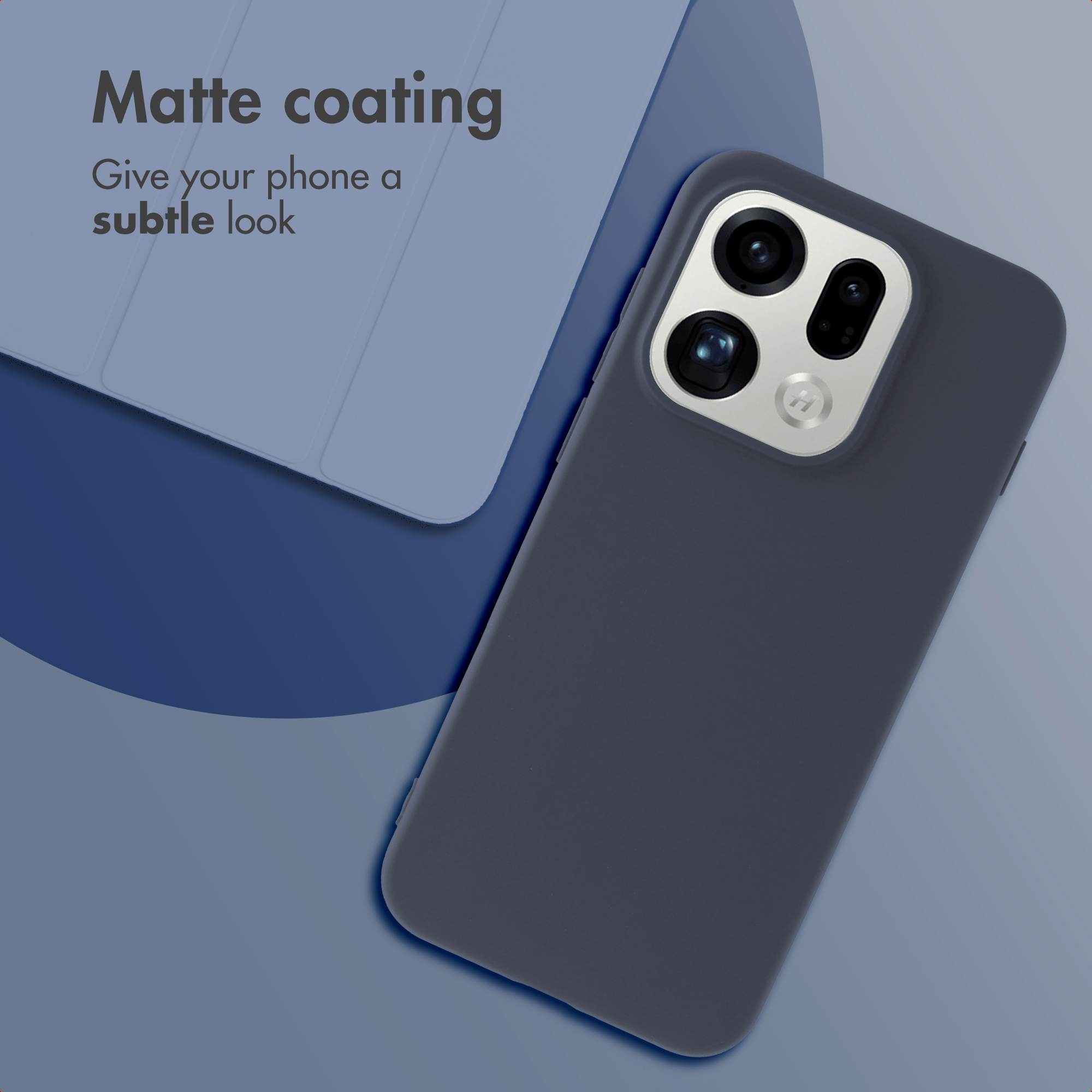 Funda de teléfono azul oscuro mate sobre fondo azul con texto.