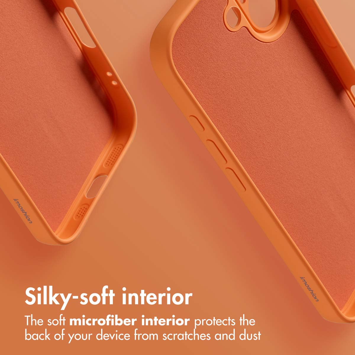 Dos fundas de teléfono naranjas con interior de microfibra suave sobre fondo naranja.