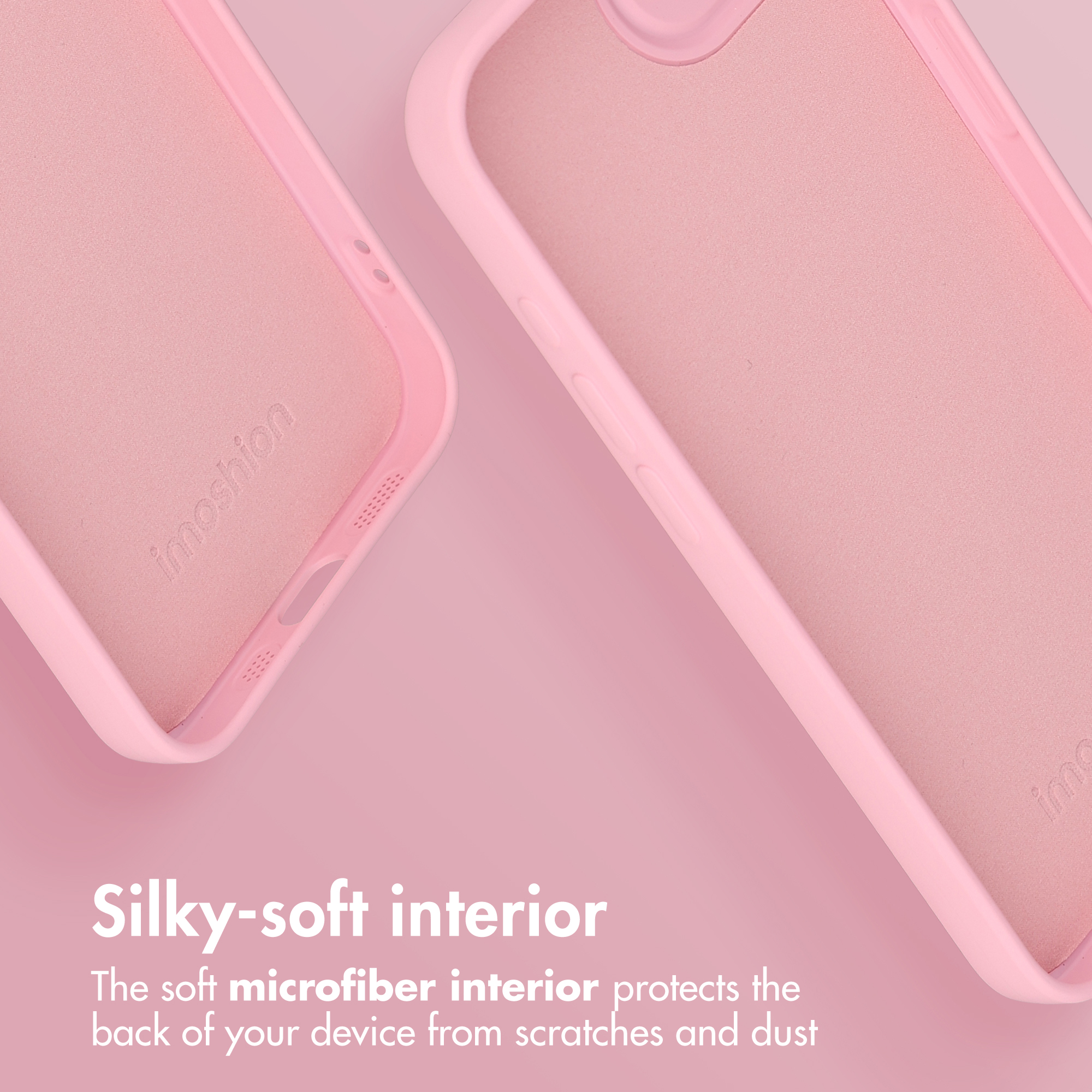 Deux coques de téléphone roses sur fond rose avec du texte sur l'intérieur en microfibre douce.
