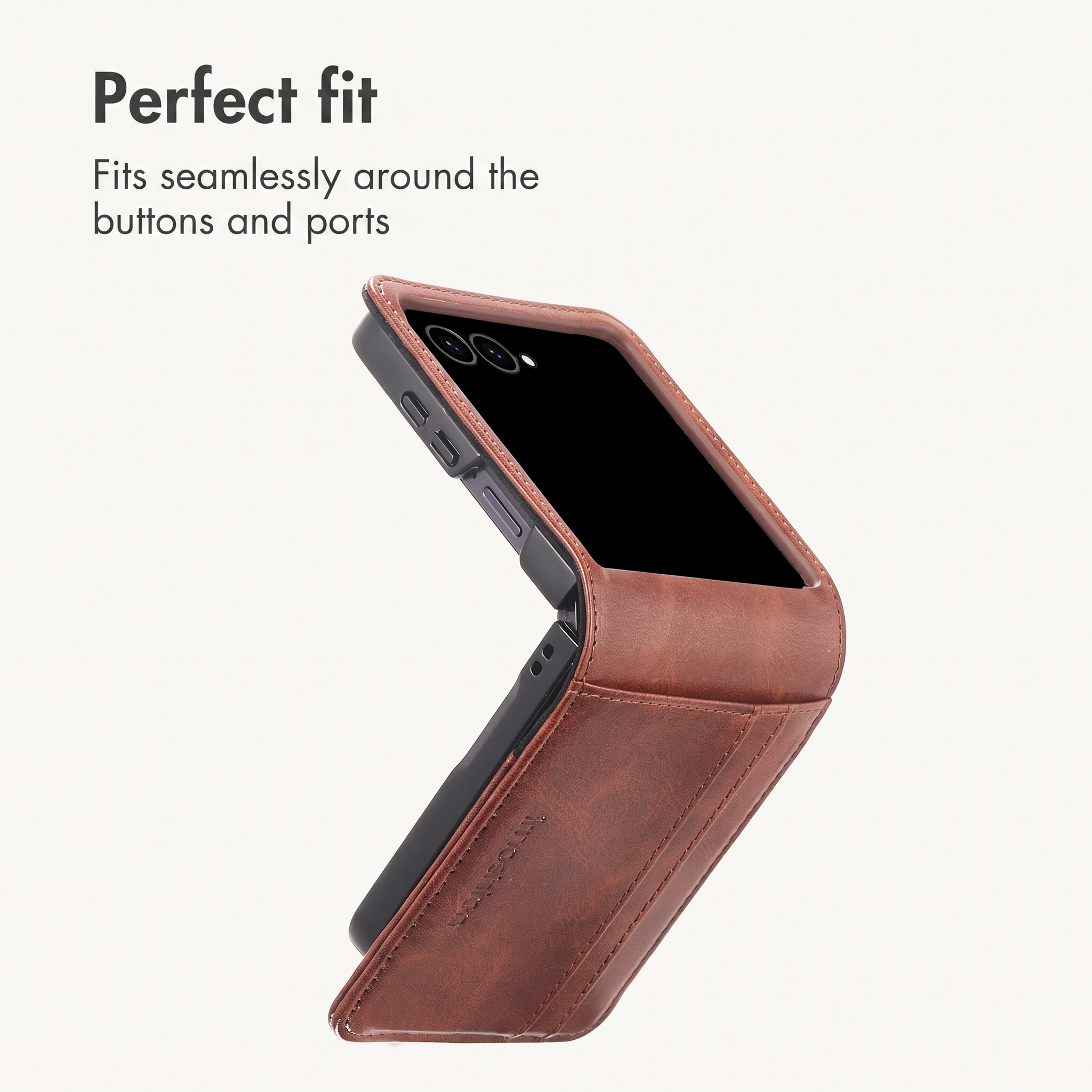 Un étui en cuir marron recouvre un smartphone partiellement plié sur fond clair avec du texte.