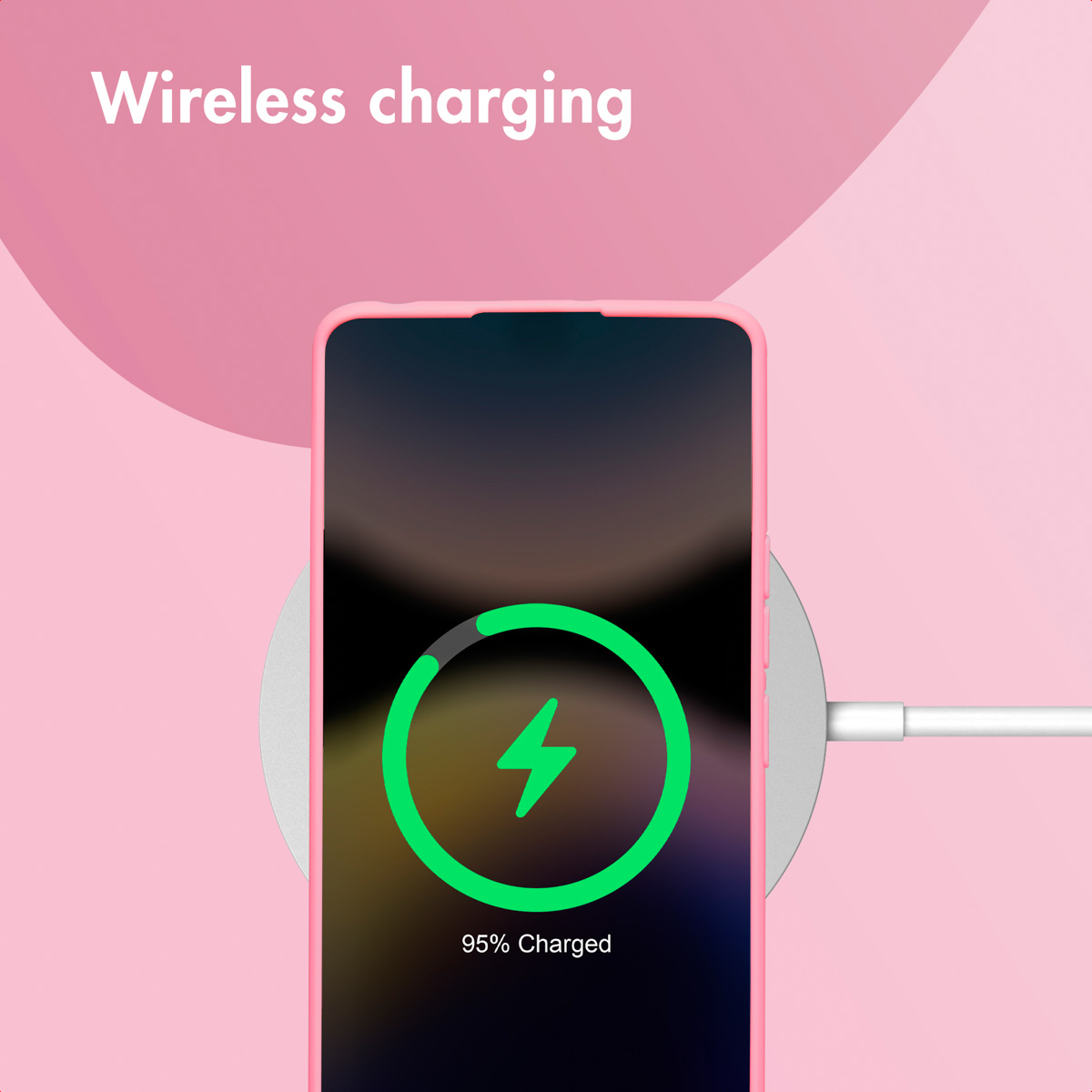 Un teléfono rosa cargándose de forma inalámbrica con un círculo verde y un icono de rayo.